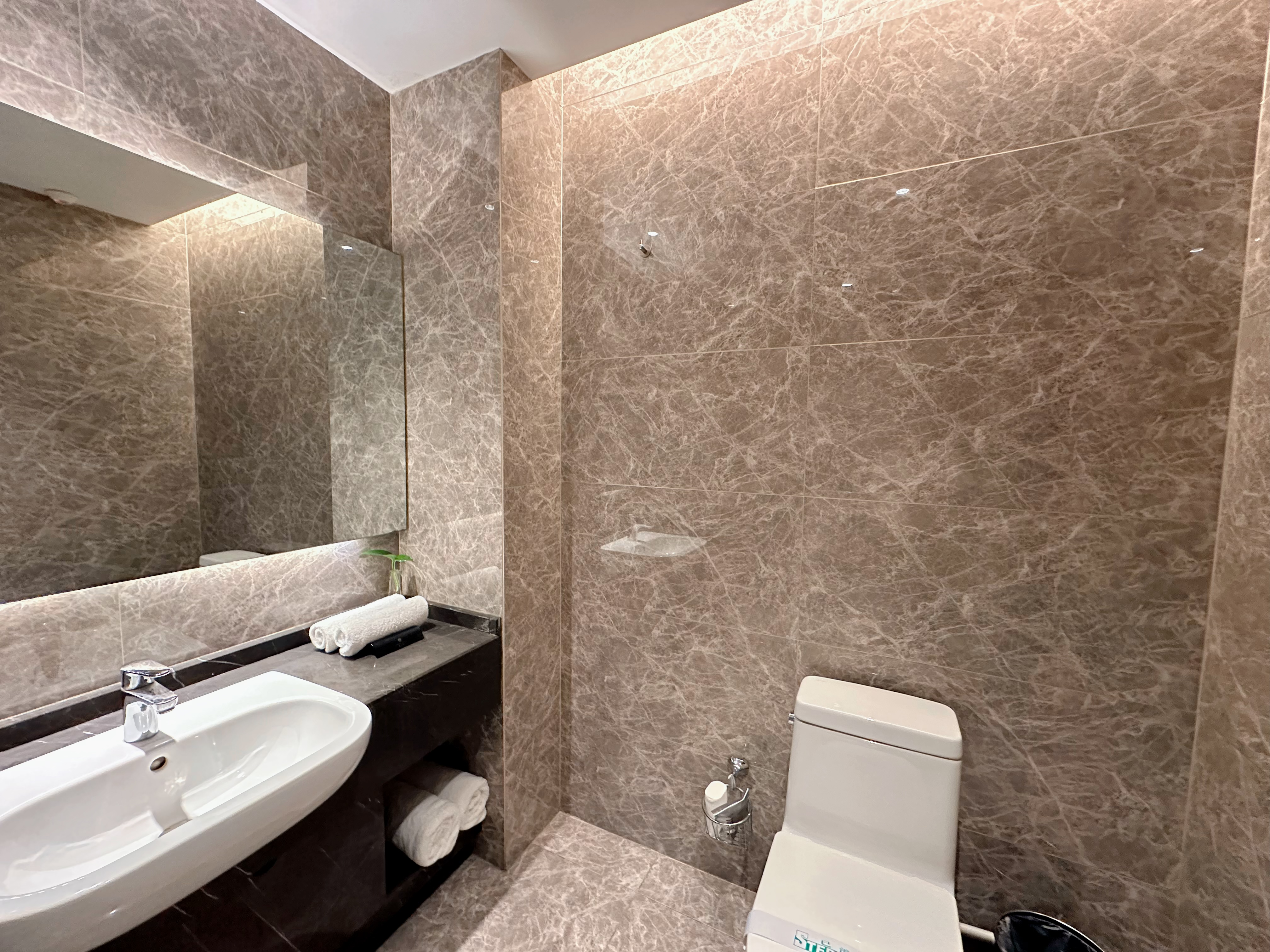 零压特价大床房