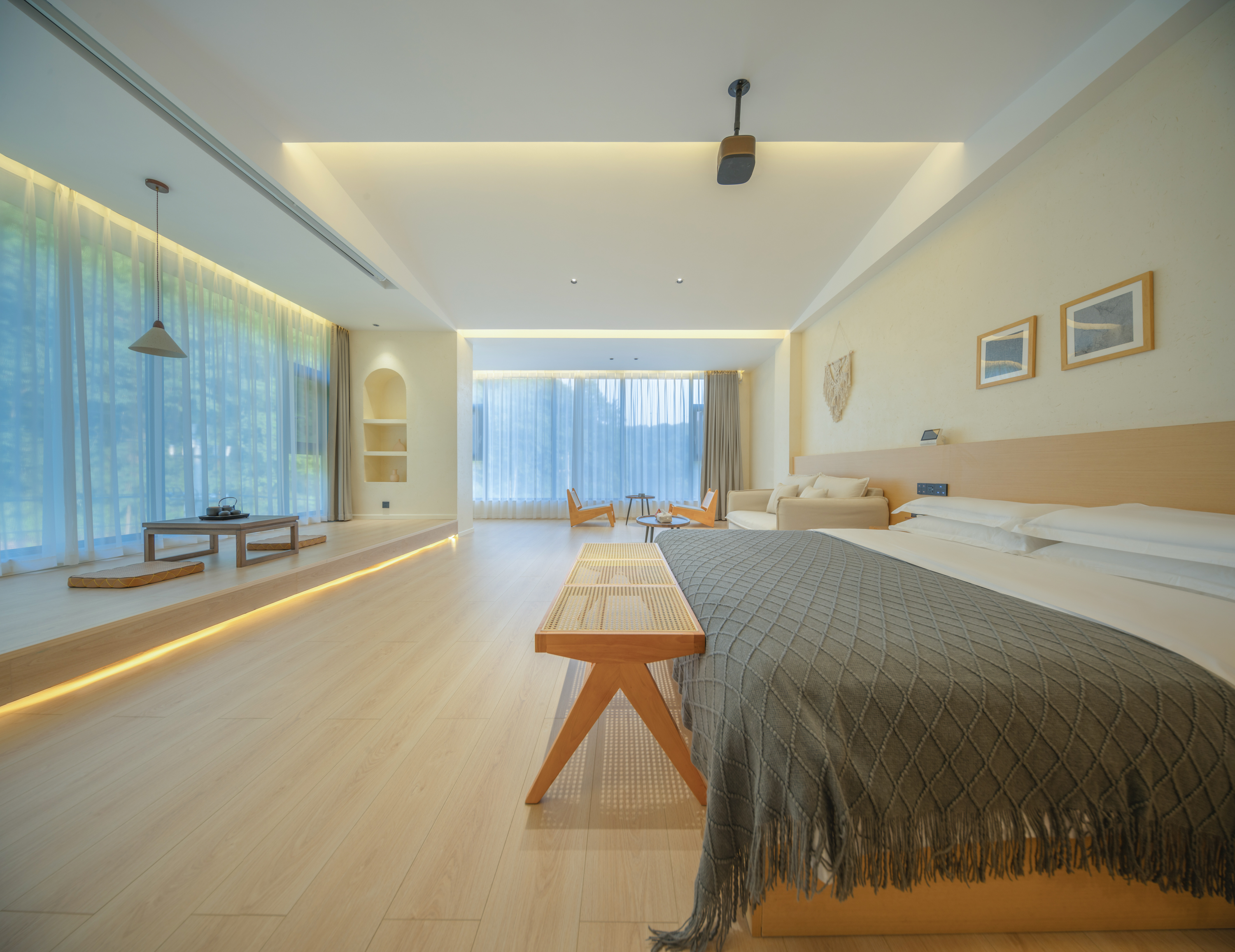 Bifengxia Lanshan Designer Homestay Featured Room - Mountain-View (Double bed) (Bathtub)