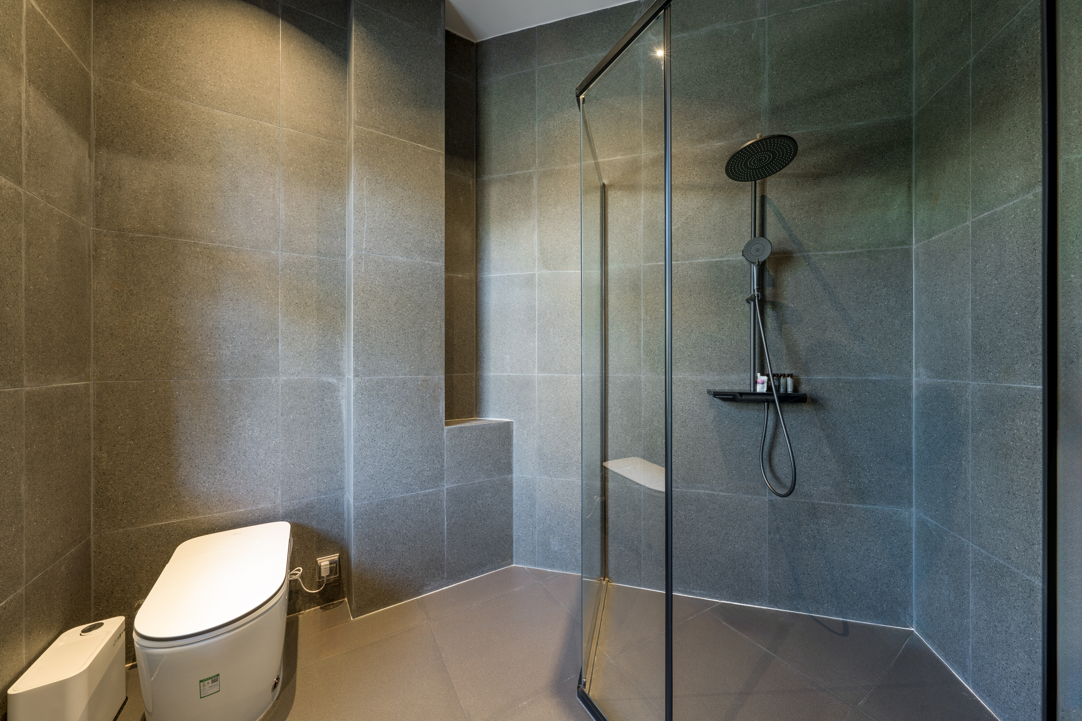 【贰贵·尊享私汤温泉家庭房】庭台沐汤|禅茶疗愈〉