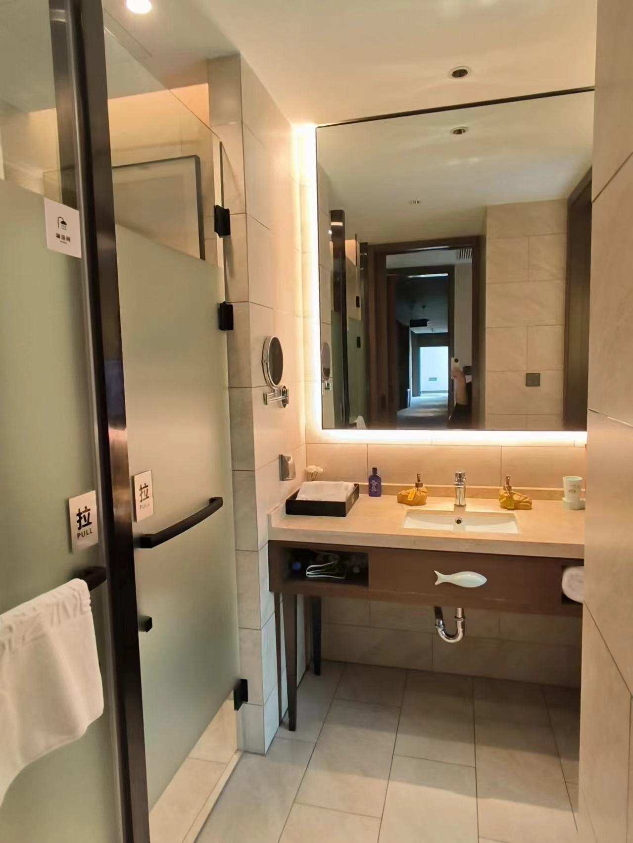 Muming Erlai Neo-Chinese Style Deluxe Elegant Standard Room (Zero Pressure Mattress + Deep Sleep Pillows + Constant Temperature Shower)