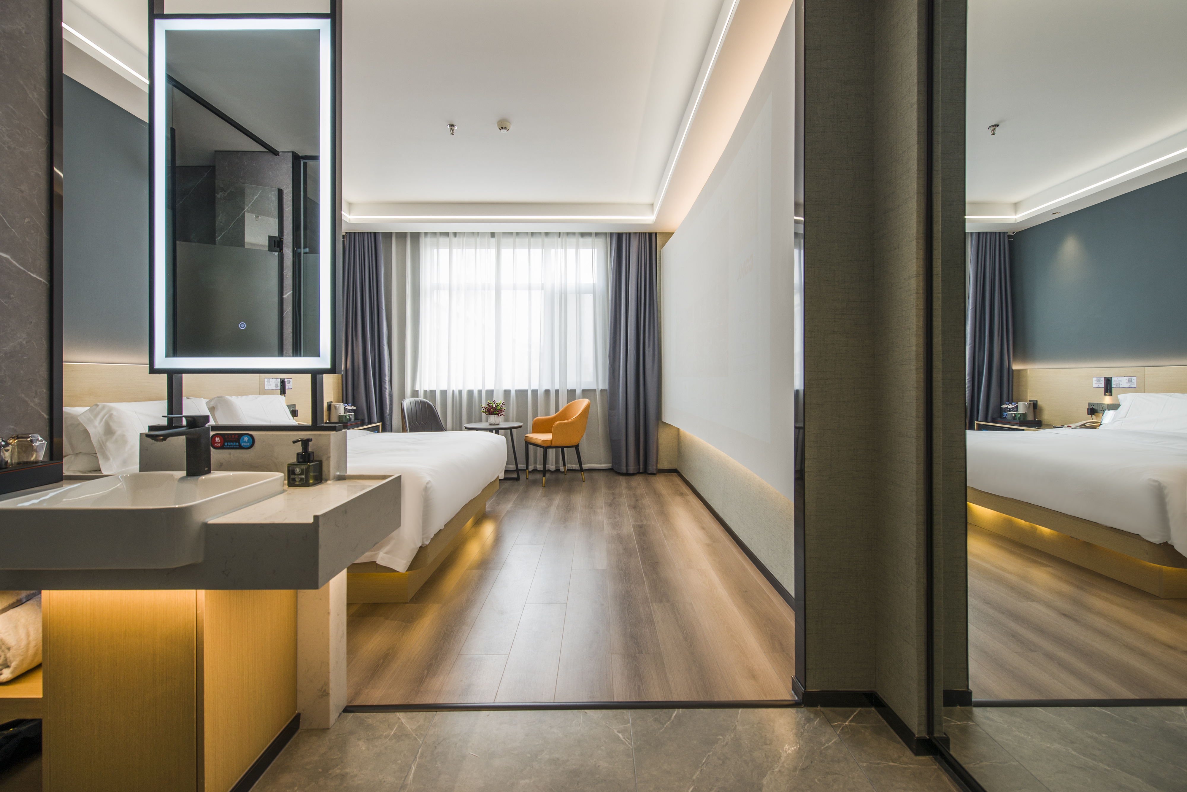 Dream愿达 | 影音大床房（坚果1080P投影+影视VIP+小度智能客控+MINI冰箱+0压轻柔鹅绒被+恒温智能马桶）