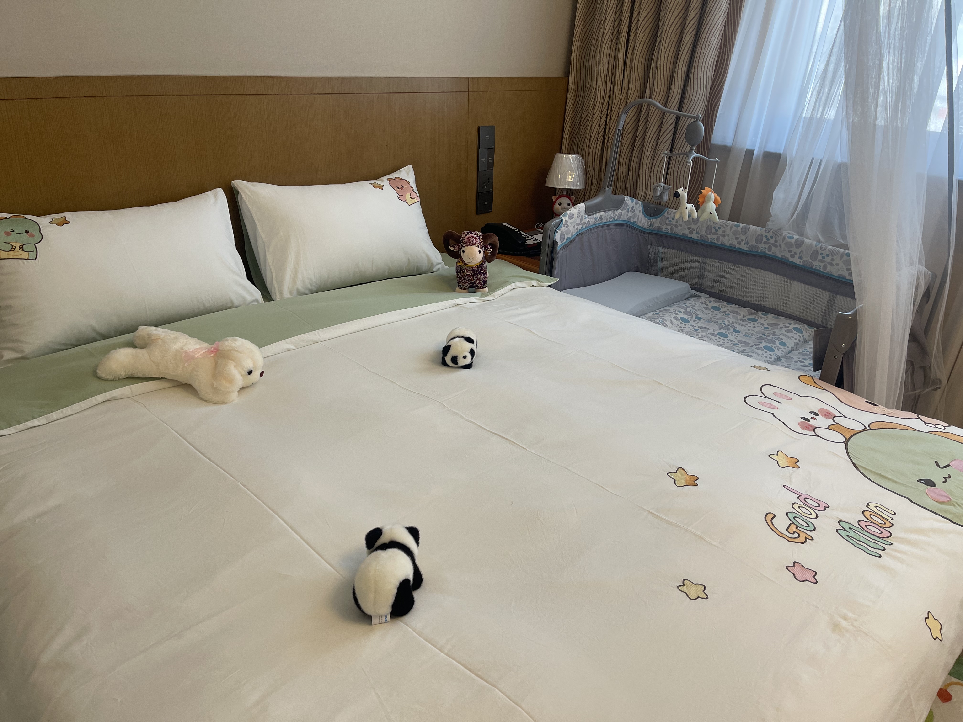 行政家庭亲子房