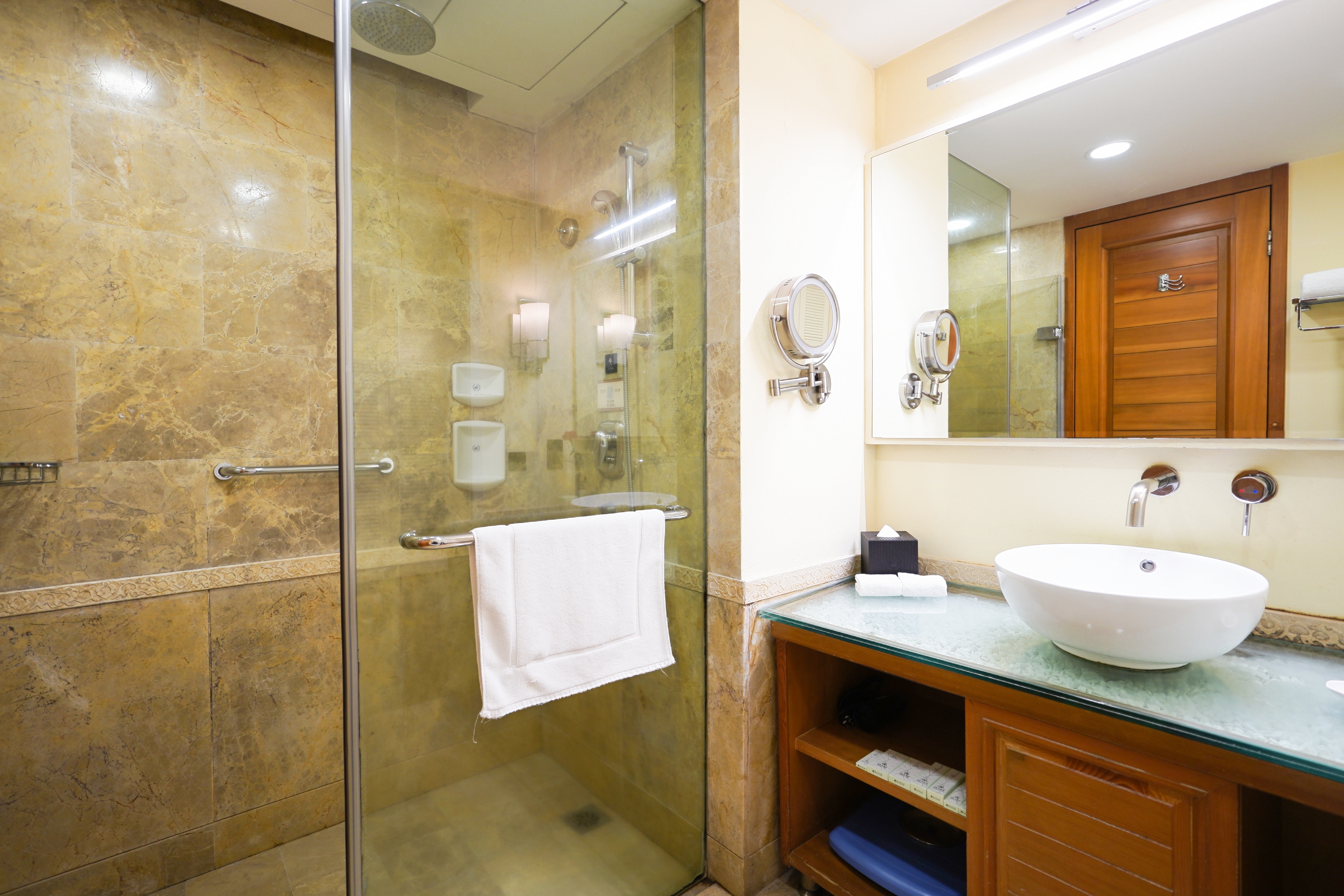 园景标准双床房