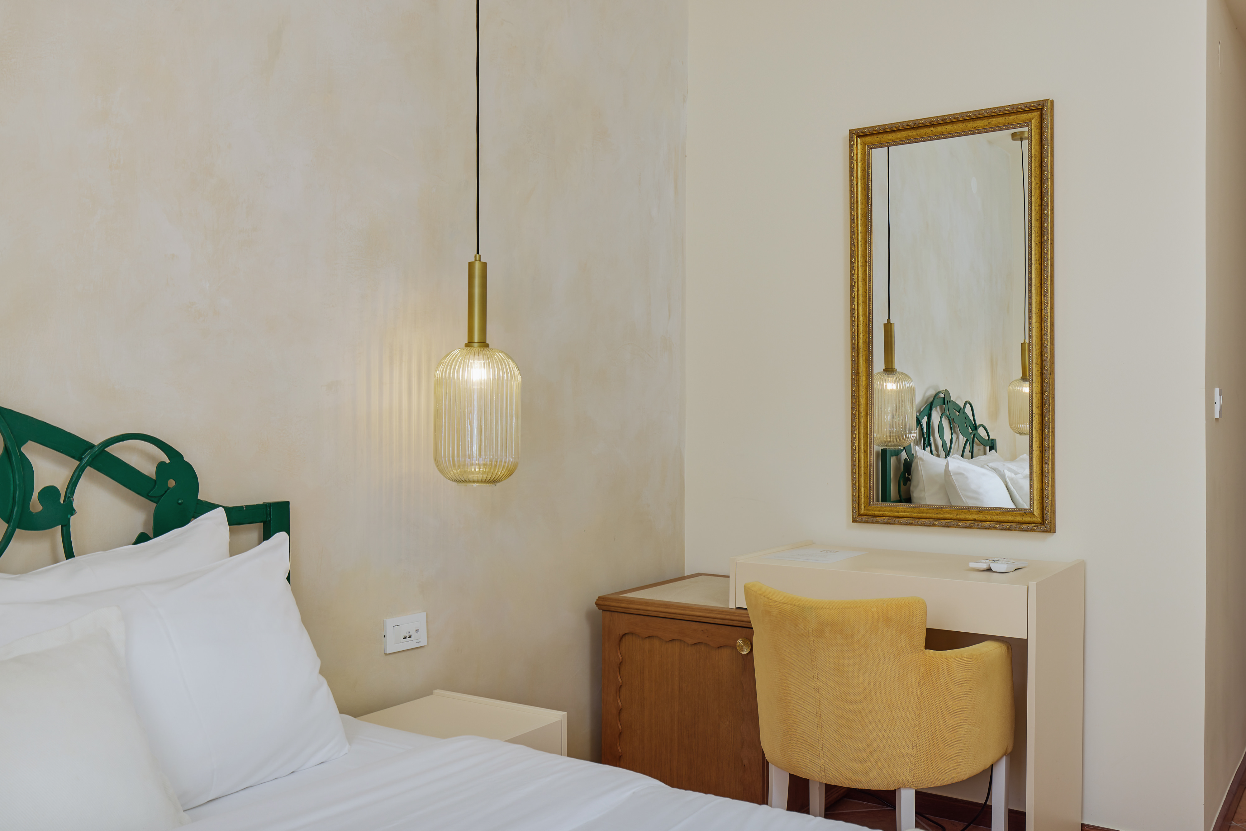 海景标准双人床房