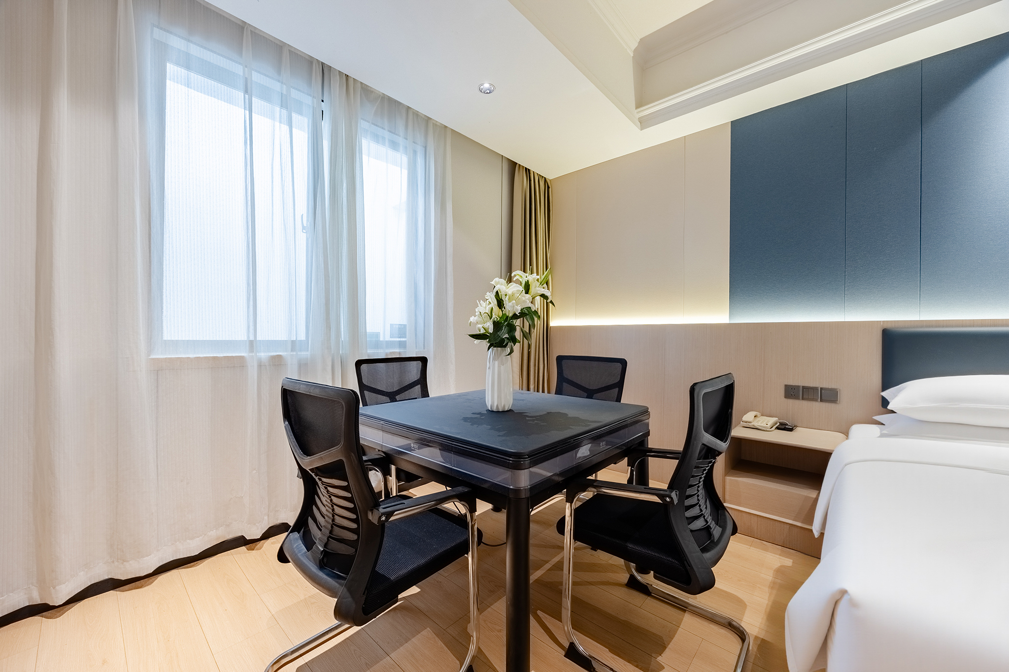 棋牌房【55寸投屏电视+舒睡床品】