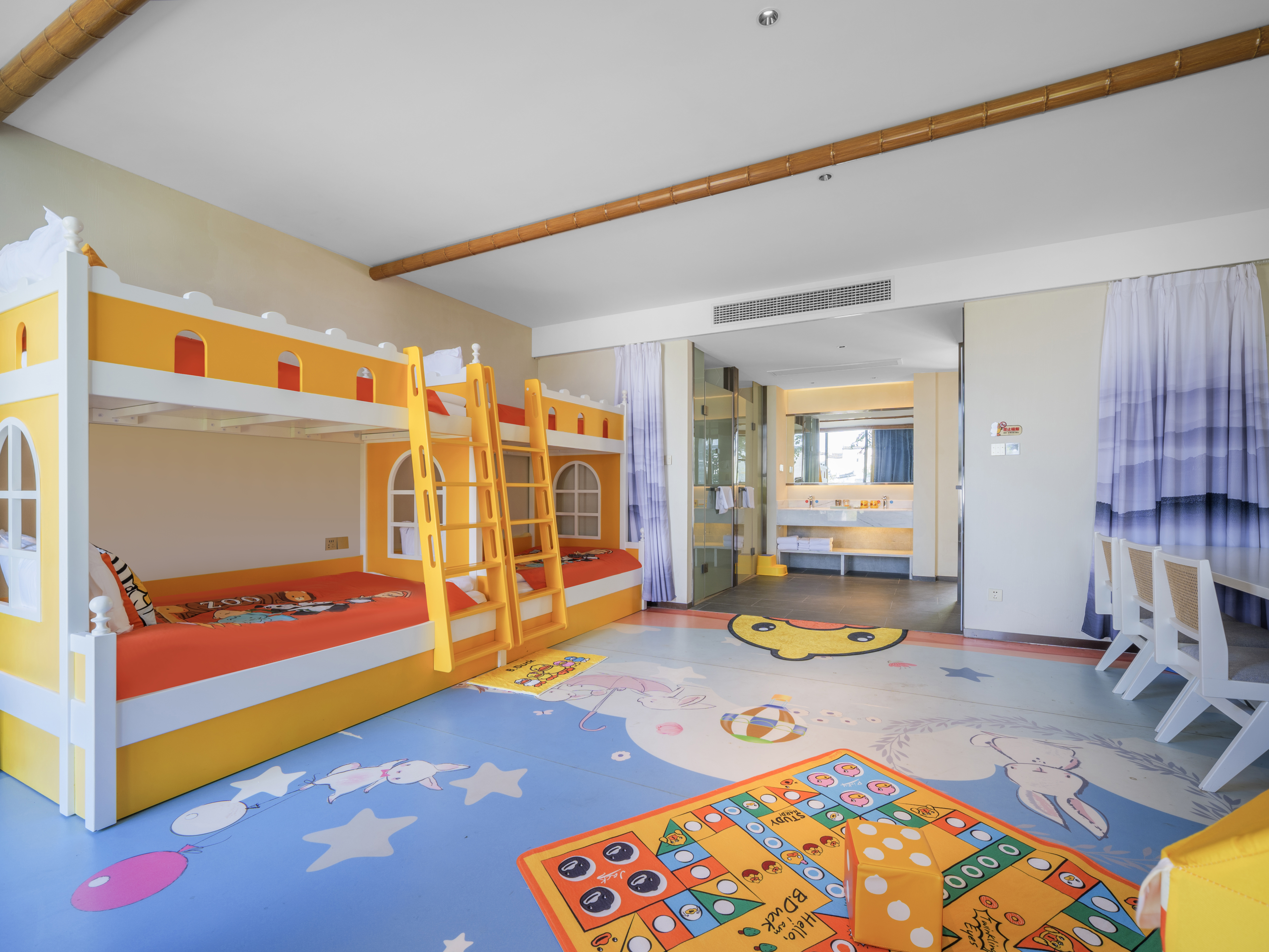 B.Duck Themed Bunk Bed Room