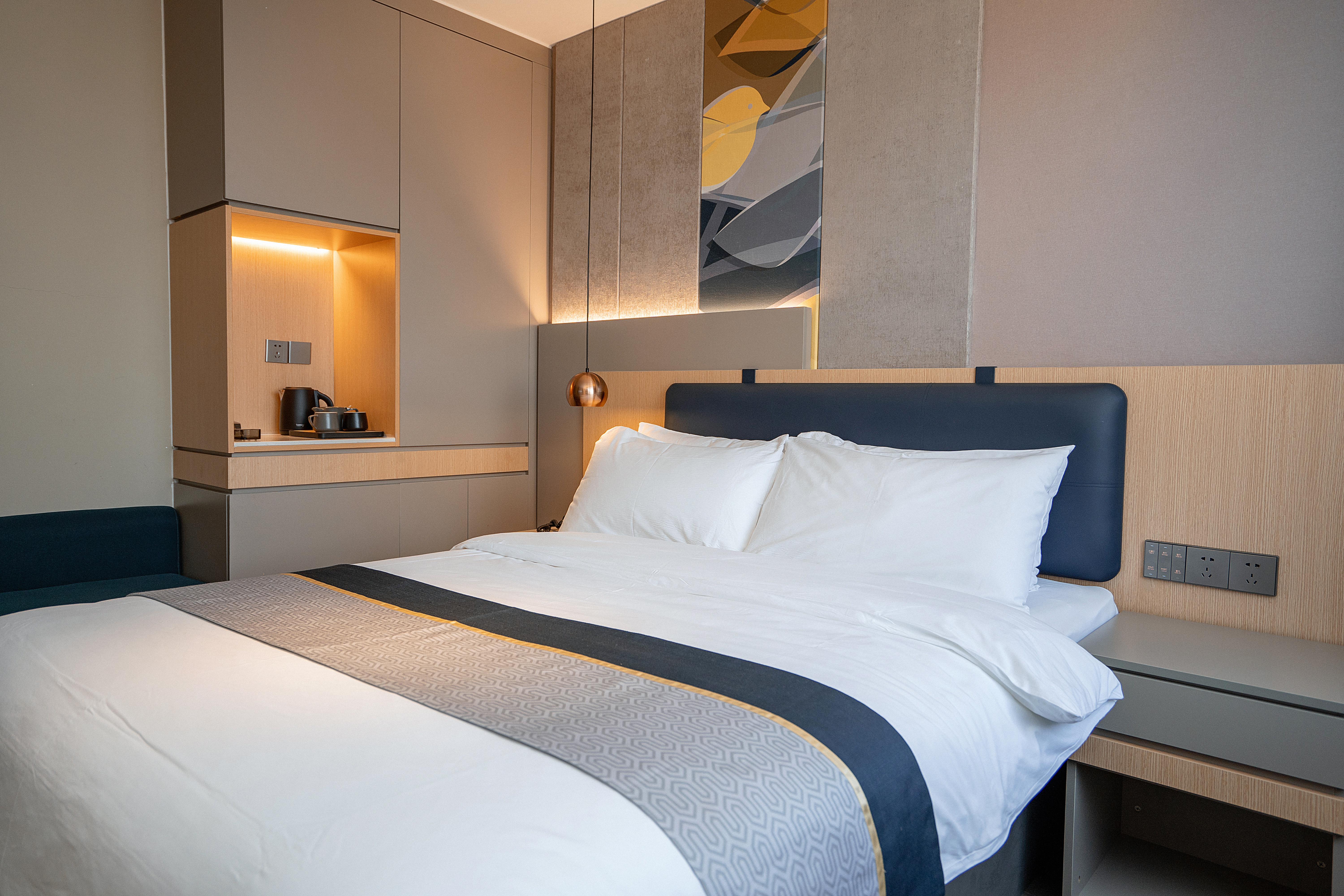 大床房（智能小度+电动窗帘）