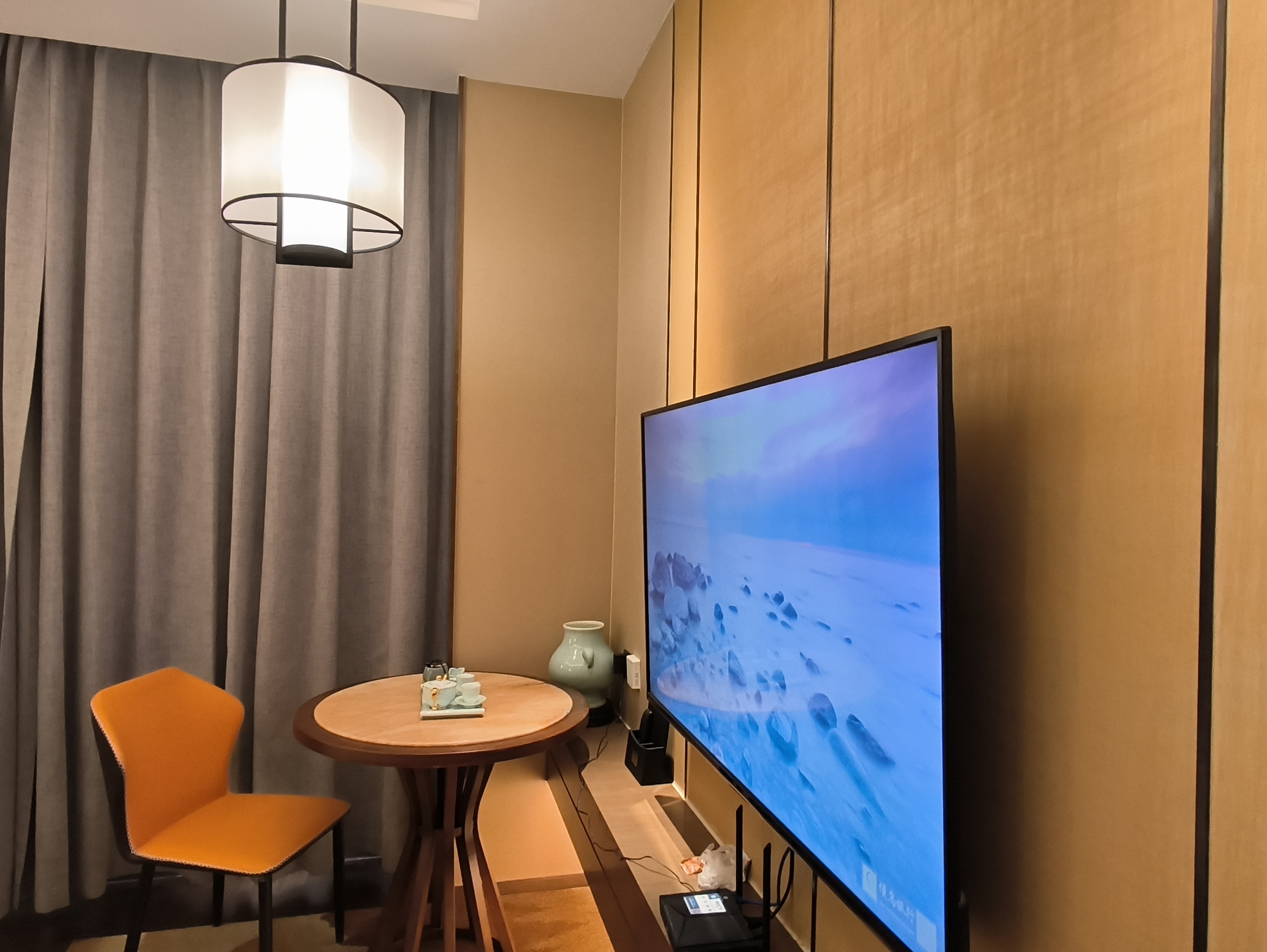 Muming Erlai Neo-Chinese Style Deluxe Elegant Standard Room (Zero Pressure Mattress + Deep Sleep Pillows + Constant Temperature Shower)