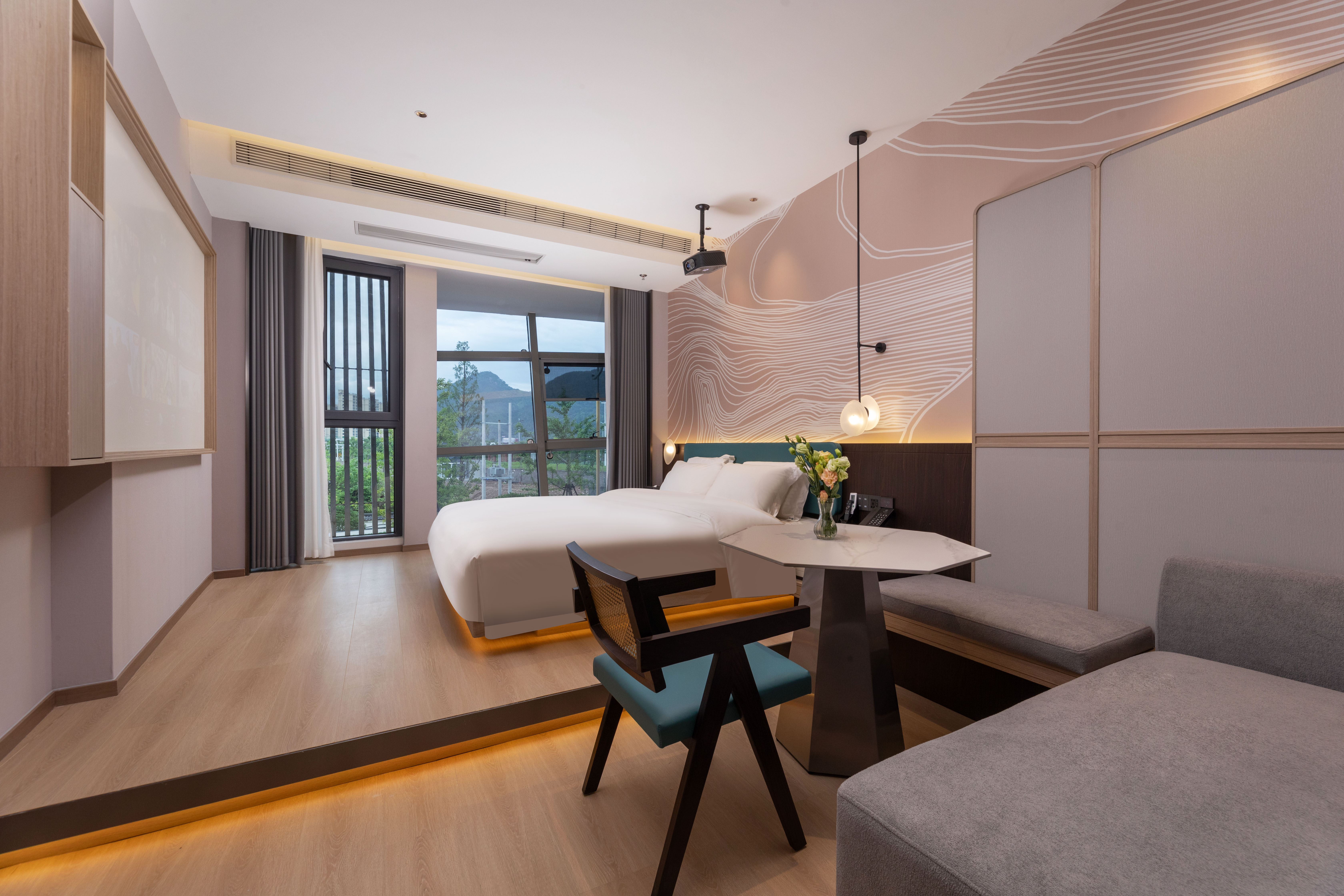 Deluxe | Cinema Double Bed Room[4K High-Definition Projection + Engaging Films]