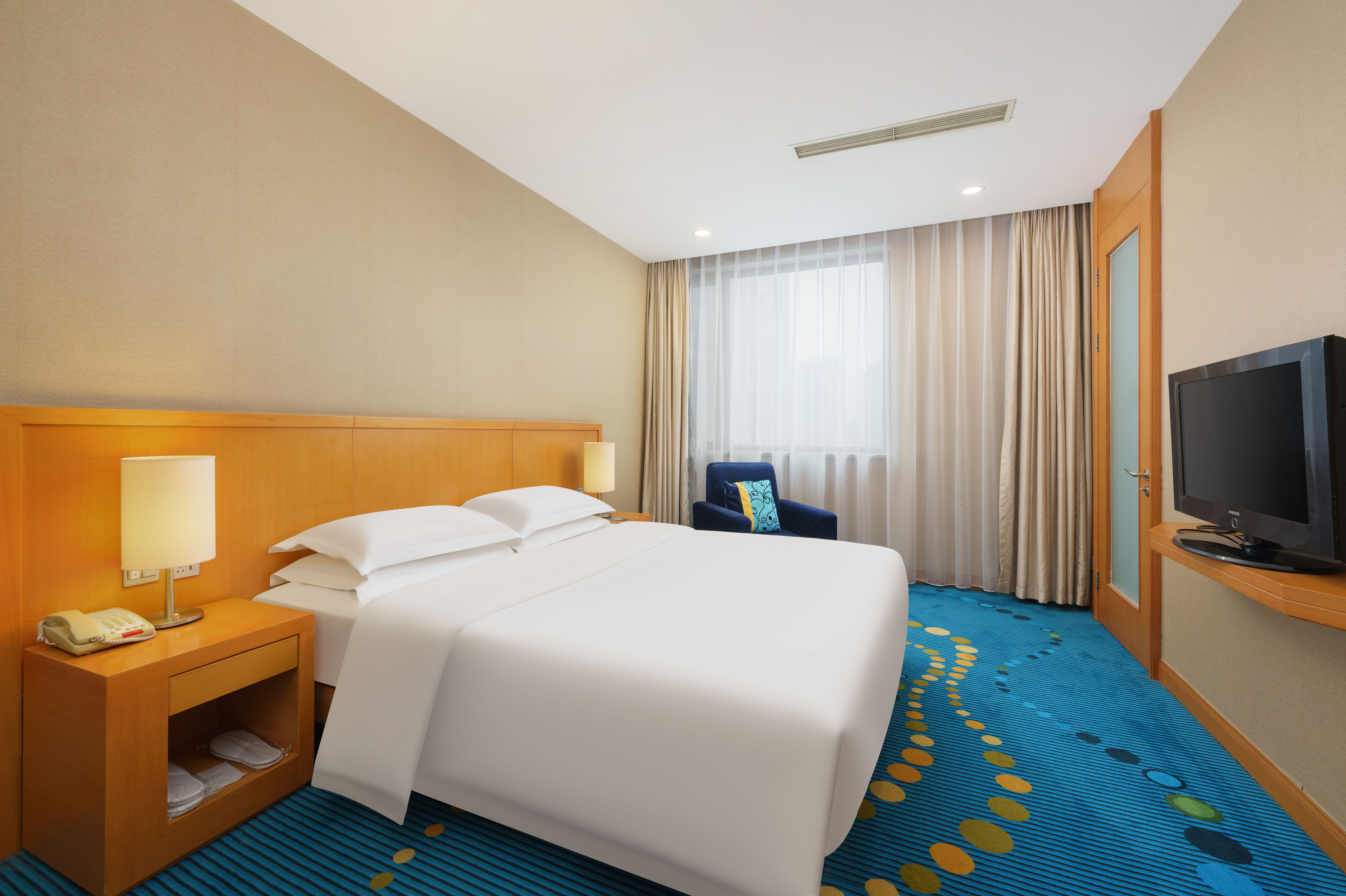 Li Hua Double Bed Room