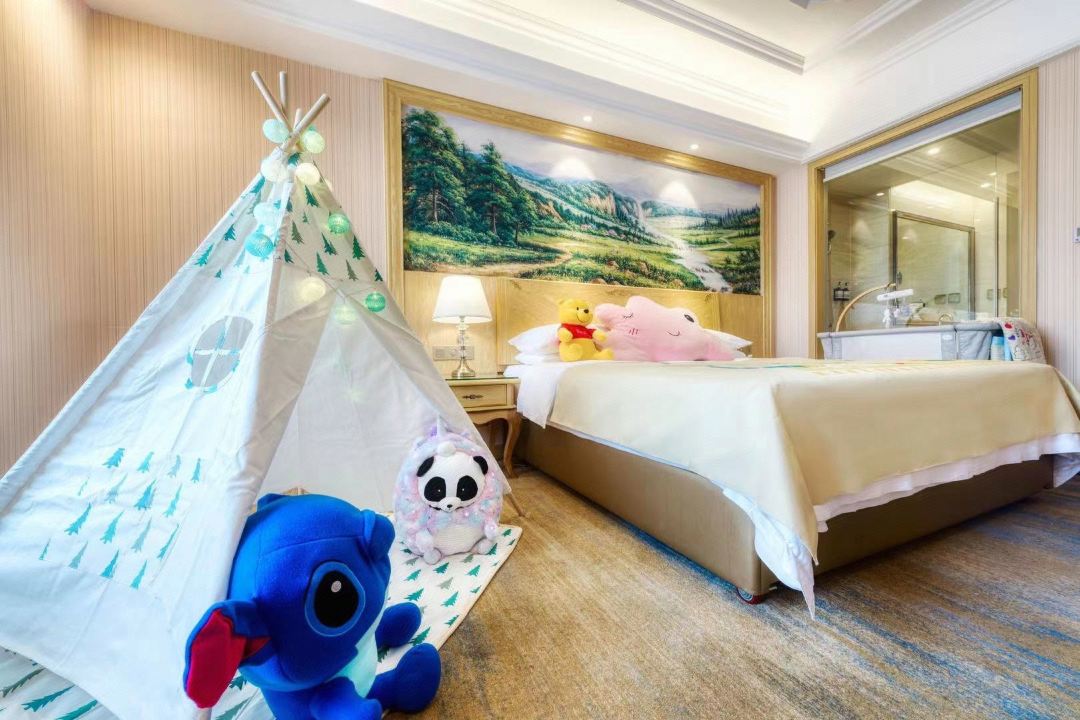 阳光亲子房（康莱斯床垫+鹅绒枕）