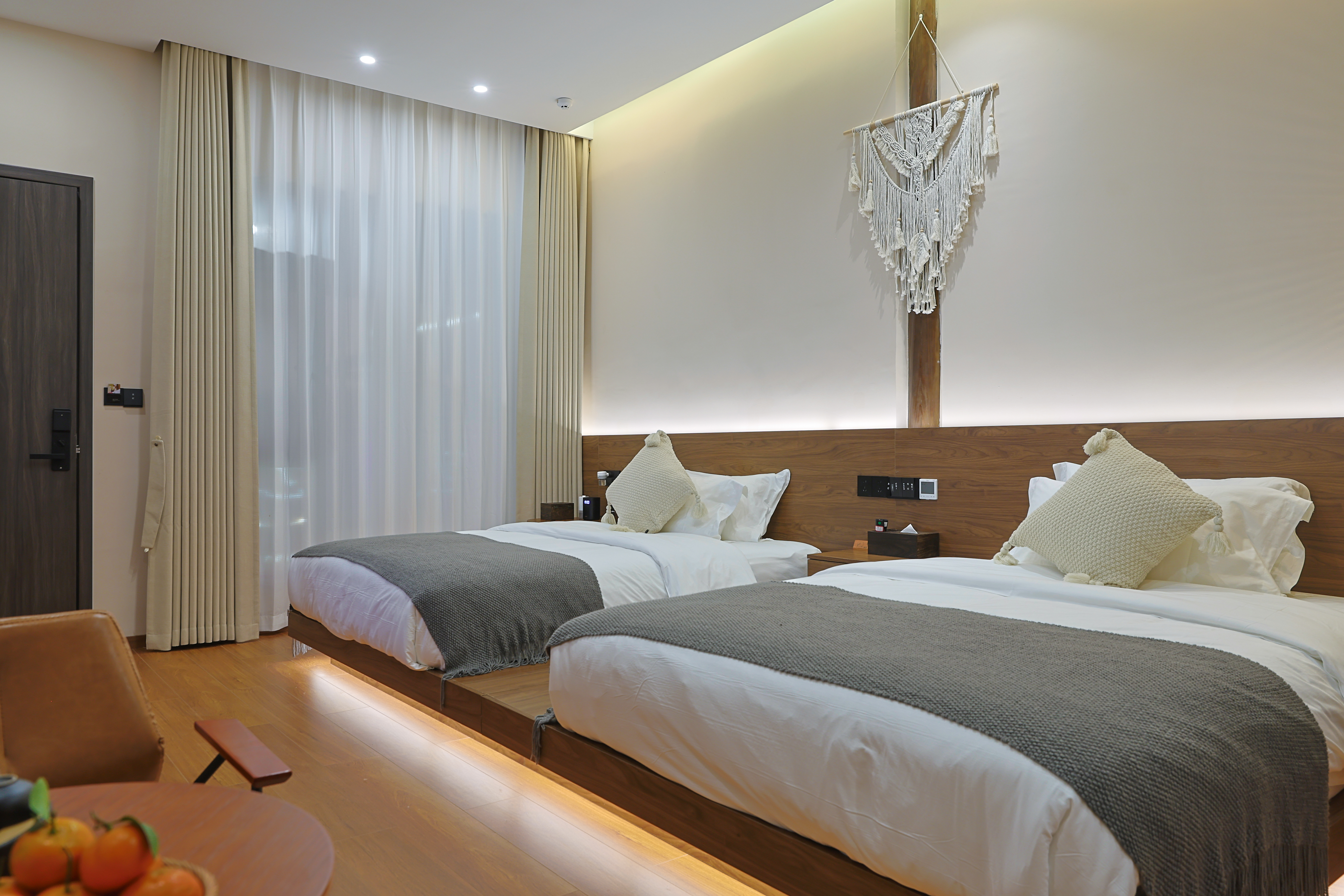 不晚·云里·温泉泡池榻榻米双床房『小冰箱·取暖壁炉·自动窗帘·原木家俱·山野美景』