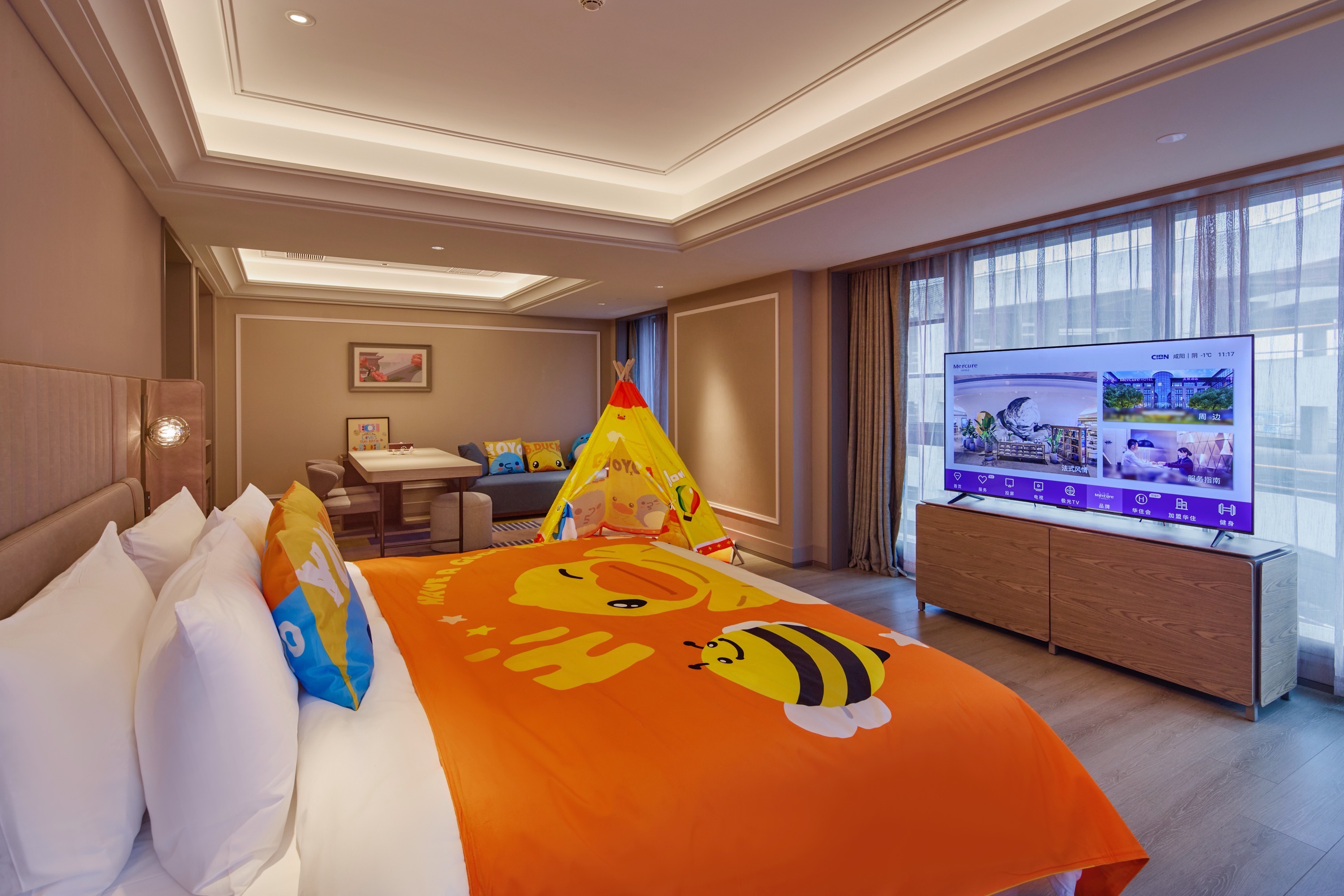 B.duck小黄鸭亲子主题房（全景落地窗）