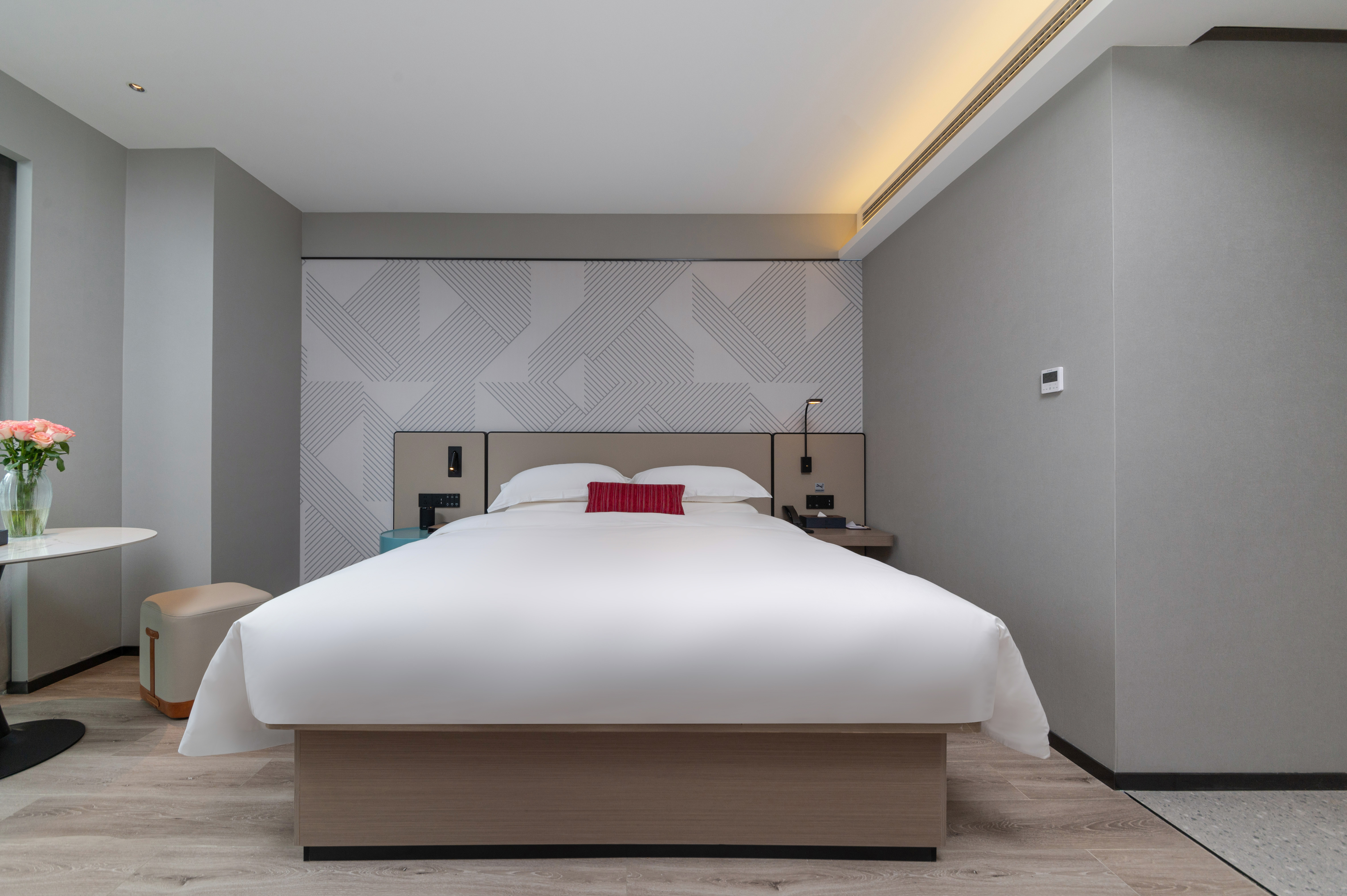 智能豪华大床房