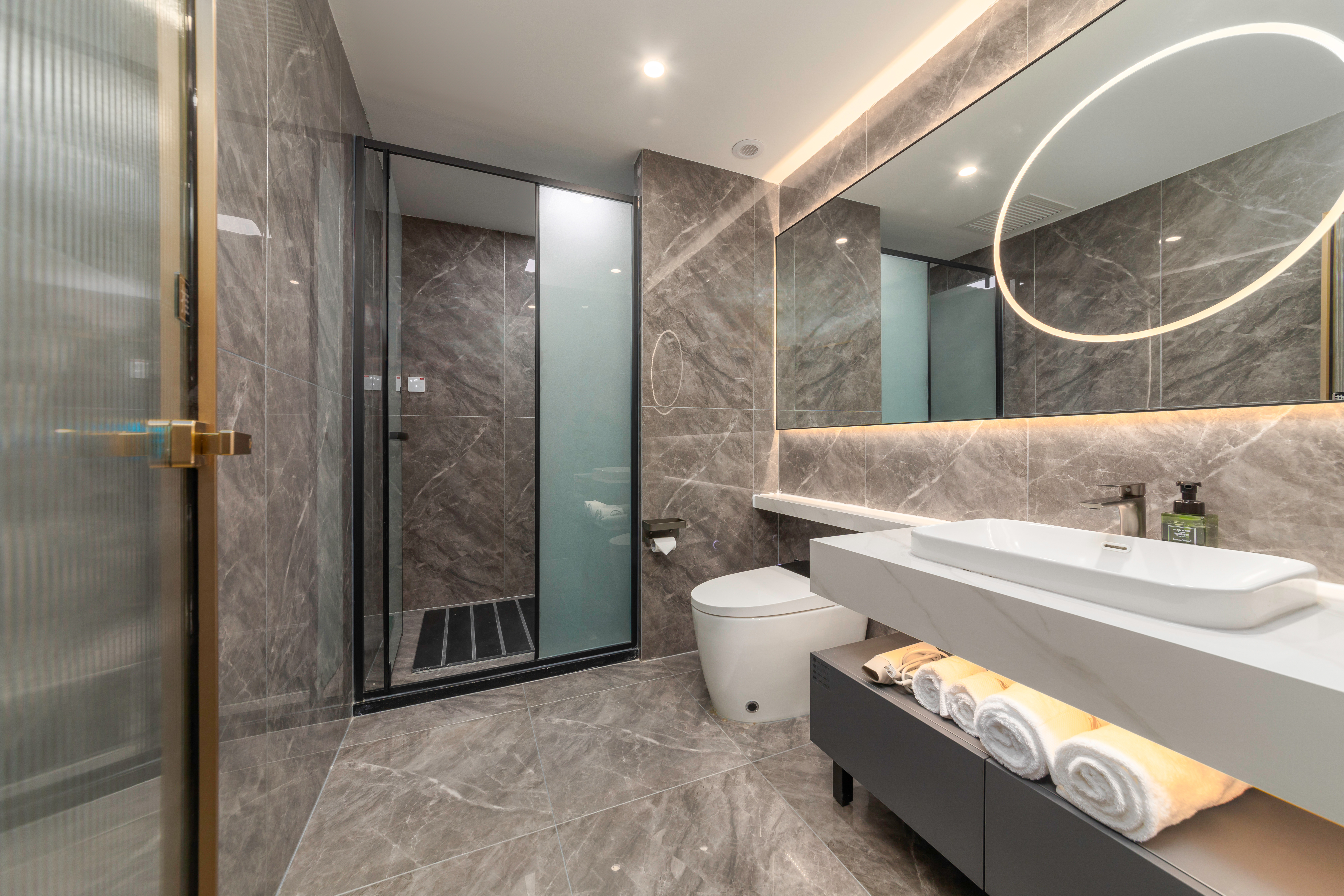 傾晨時光.豪華大床房