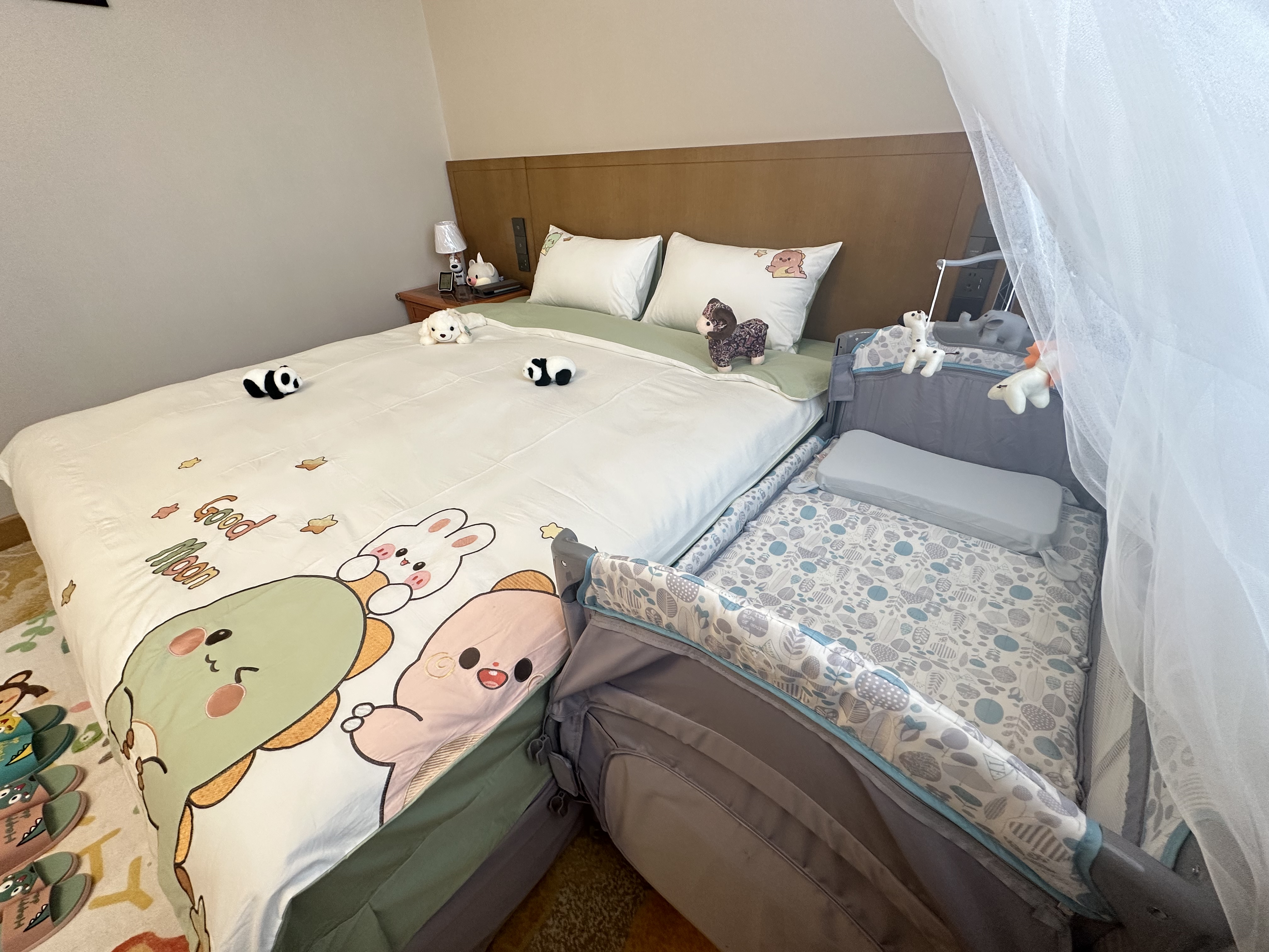 行政家庭亲子房