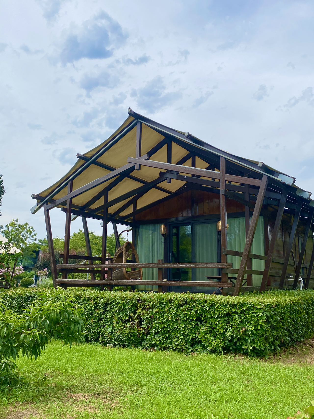 Fairy Tale Forest Deluxe Cabin - Lake-View (Double Bed)