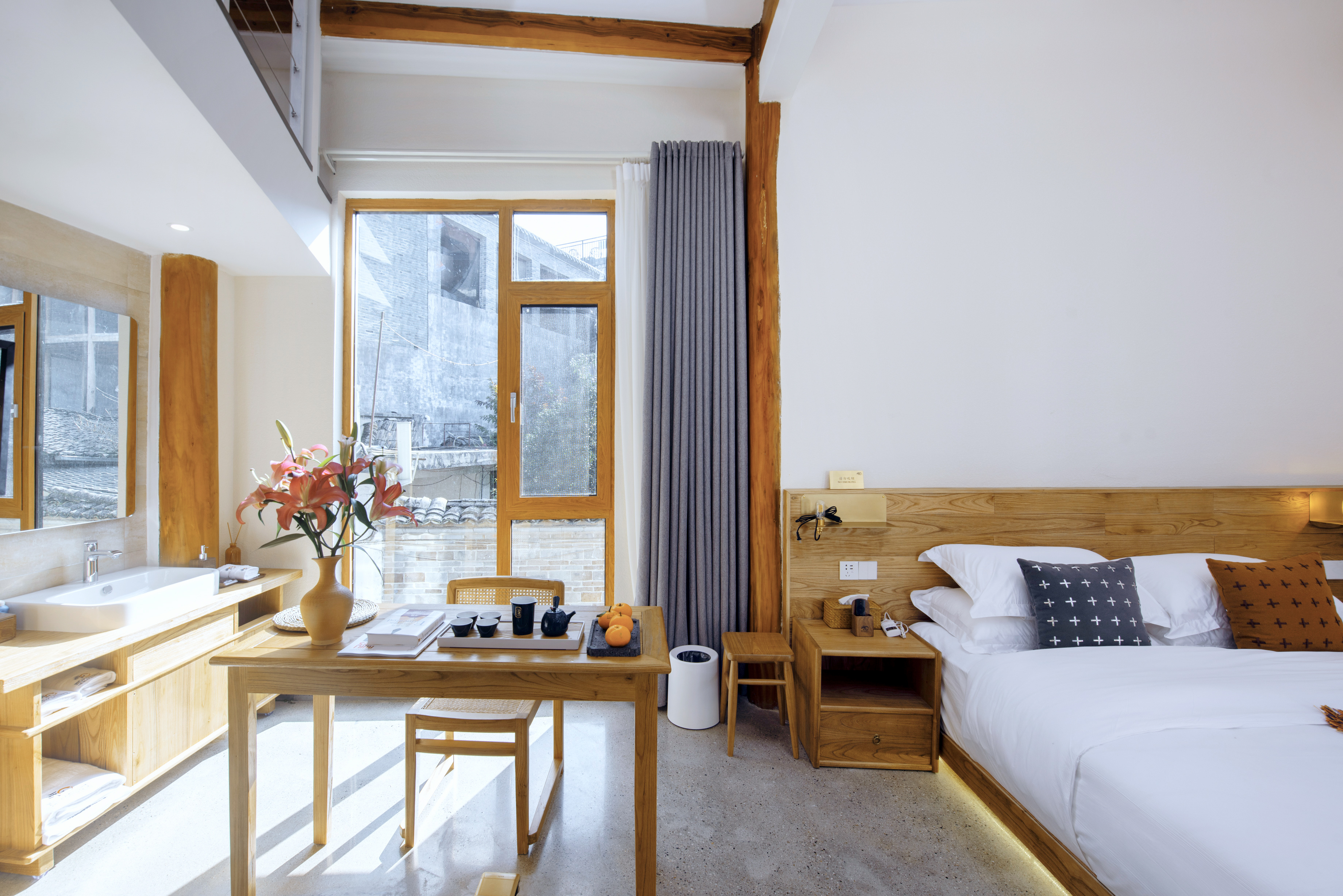 光昇·雲漫朝霞複式親子房「LOFT·金可兒舒睡床墊·電熱毛巾架·恆温花灑·原木傢俱」