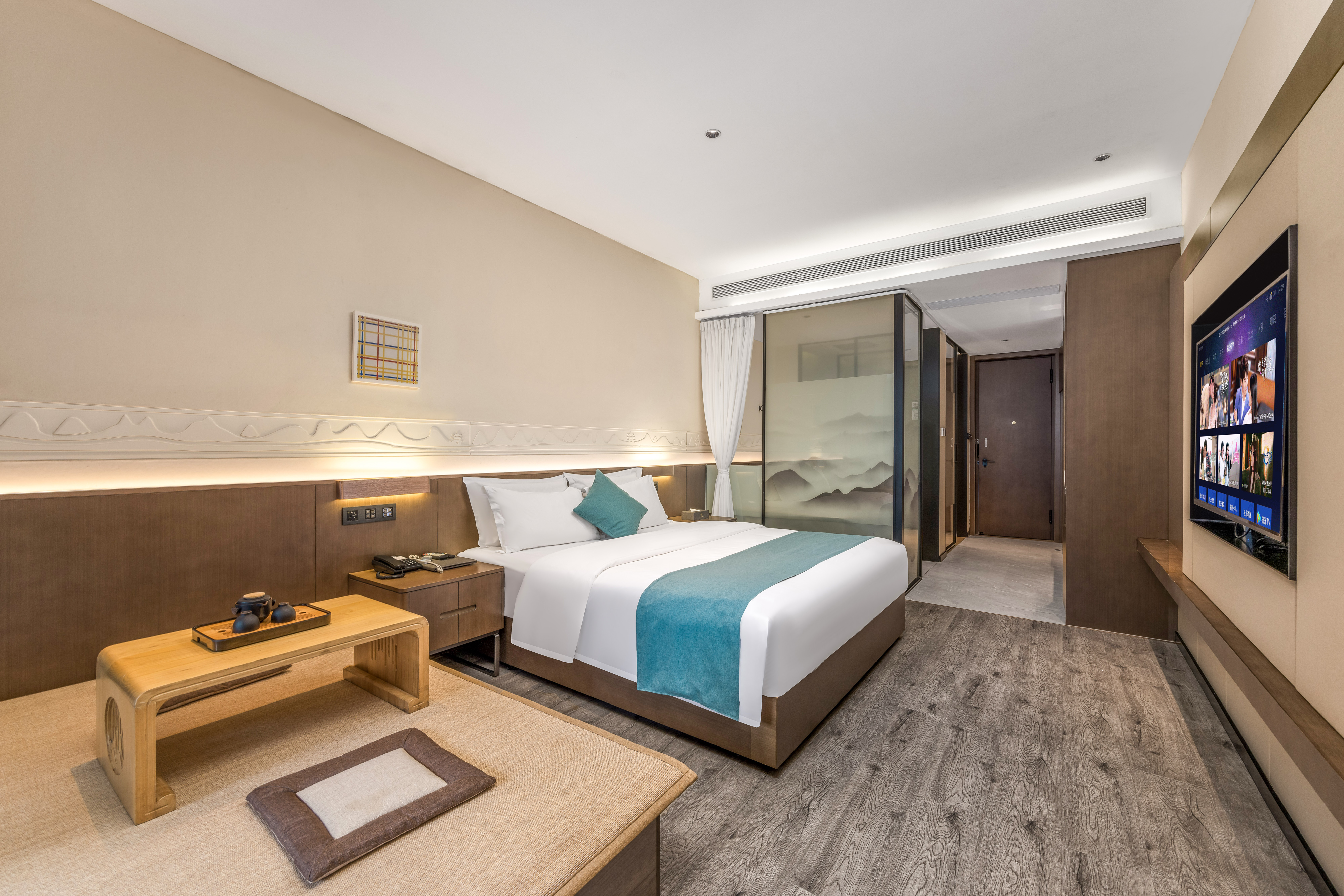 尊享大床房丨观景阳台+浴缸+慕思床垫+巨屏K歌+榻榻米