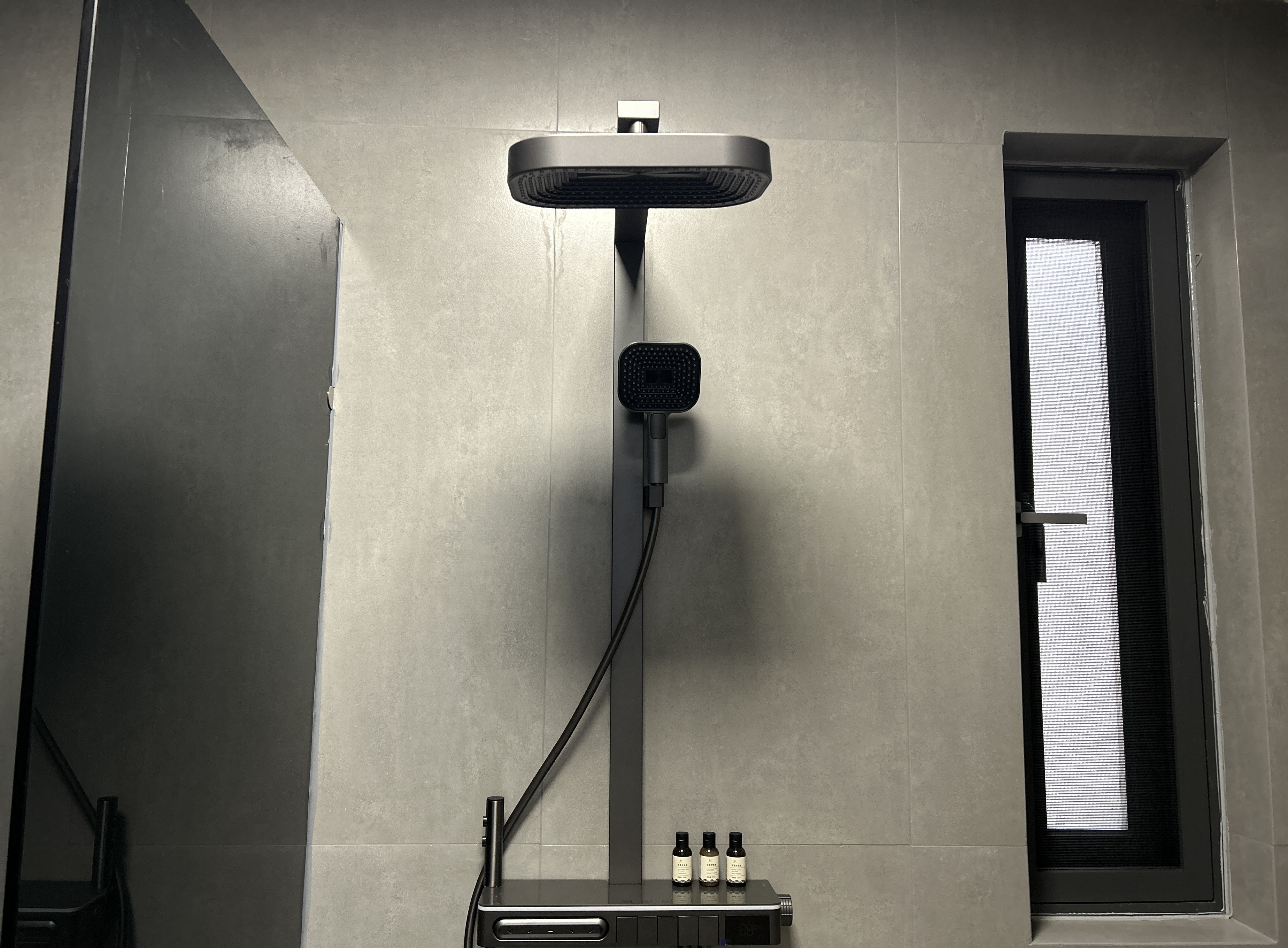 Hot Spring Room (King Bed)