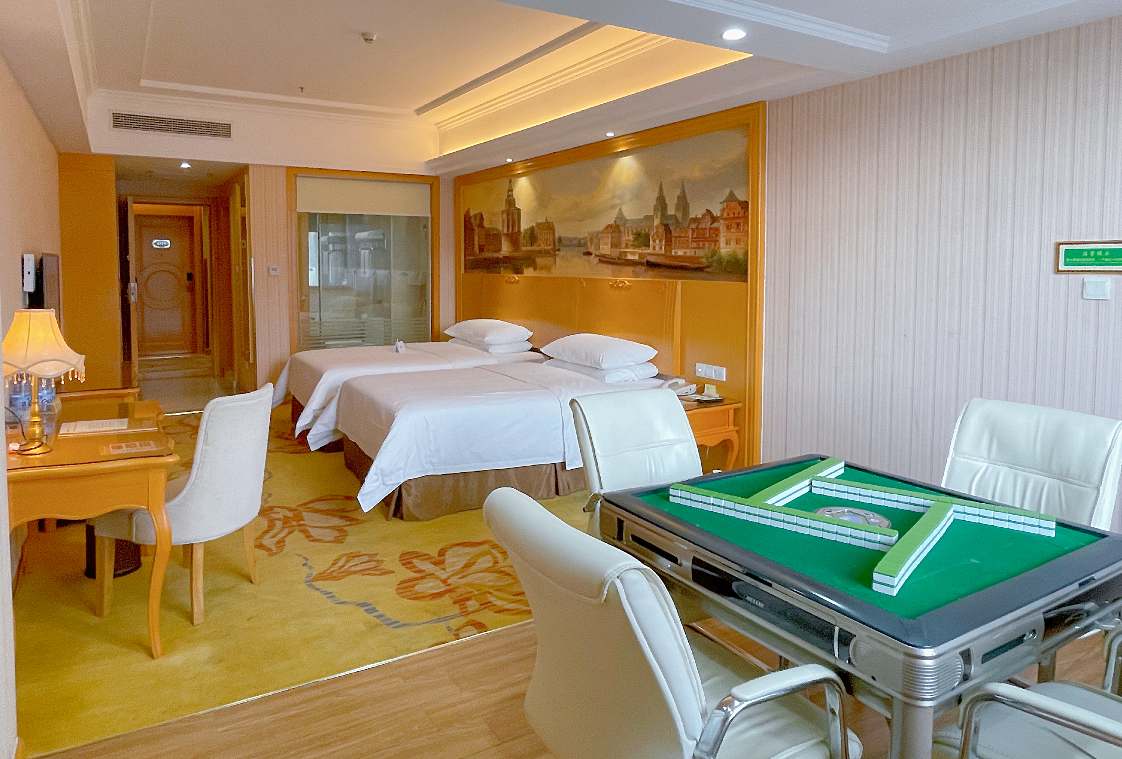 棋牌双床房 | 娱乐来财麻将机 三秒热水淋浴