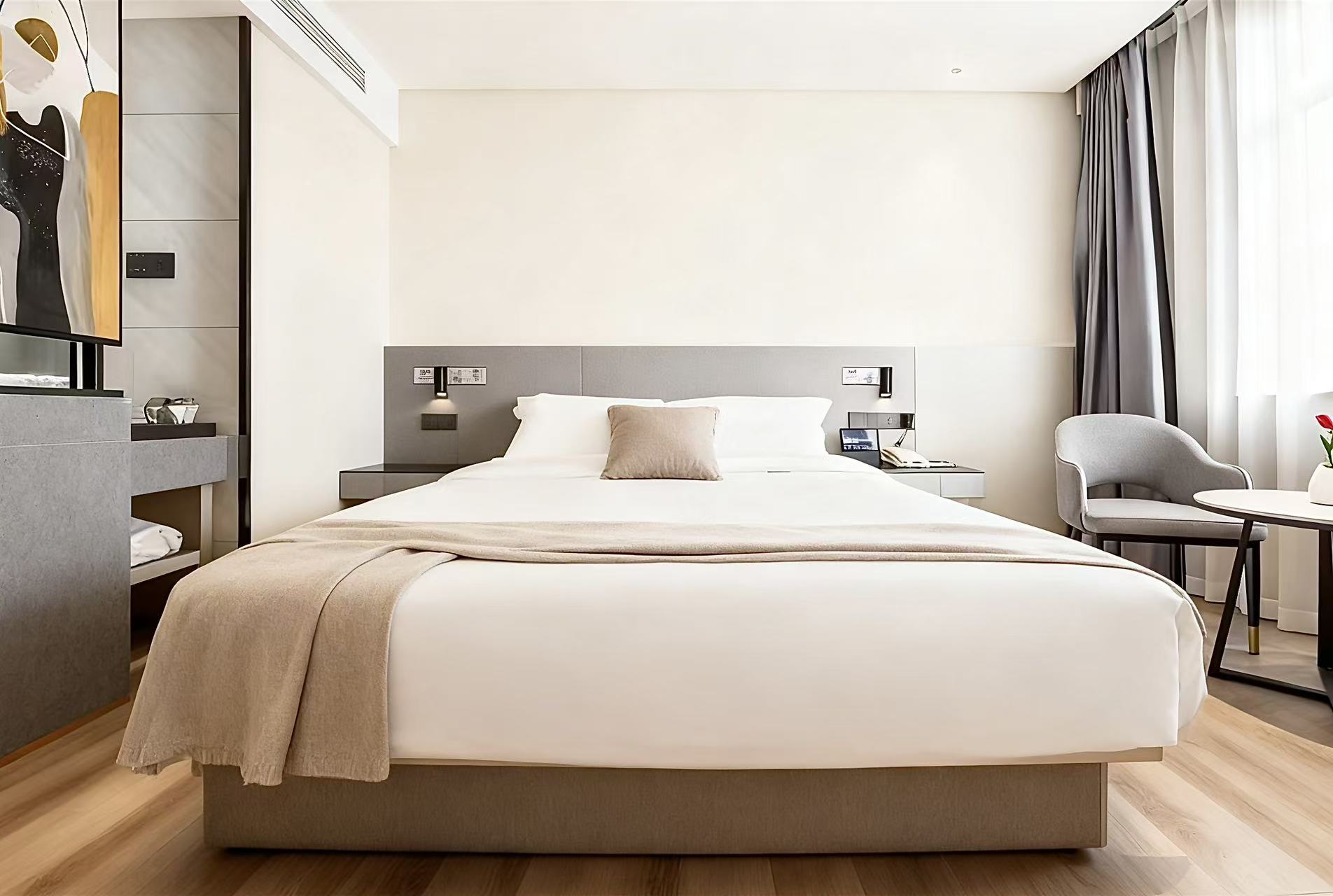 Free自在 | 智享大床房（小度智能客控+MINI冰箱+顾家家居静音舒眠乳胶床垫+0压轻柔鹅绒被+恒温智能马桶）