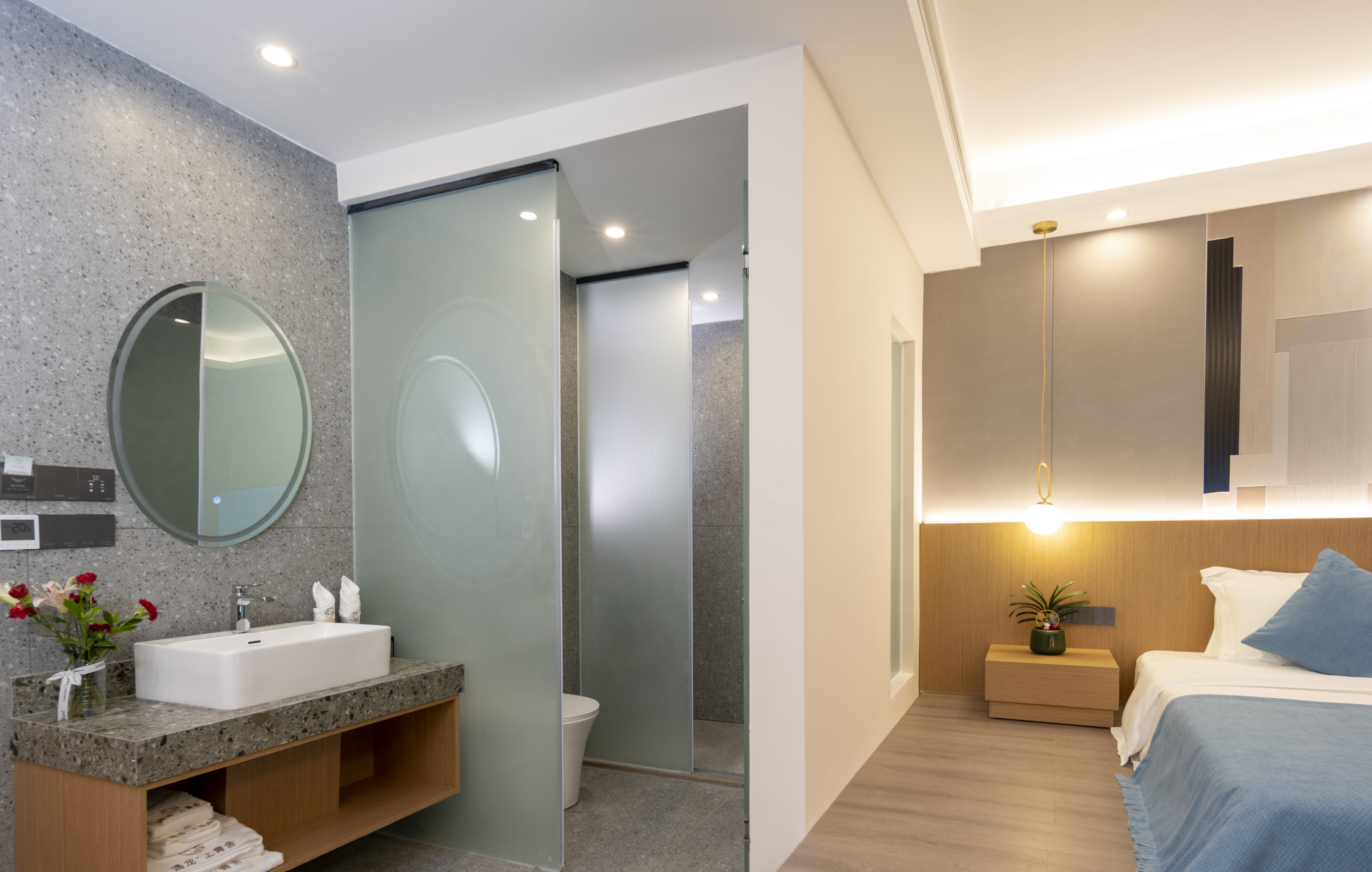 山水阳台榻榻米双床房「山河阳台+观景浴缸+小冰箱」