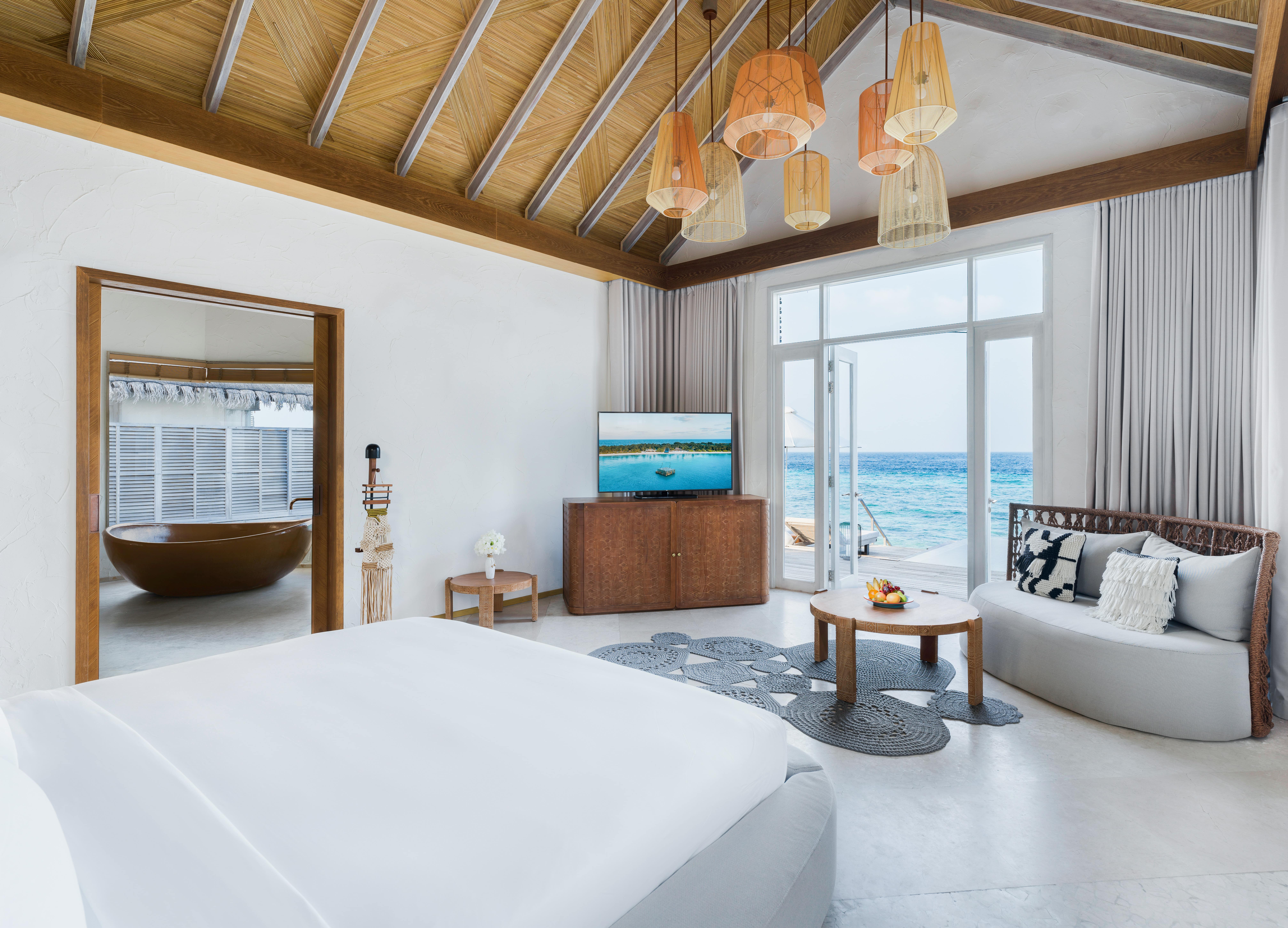 2晚日落沙滩泳池别墅+2晚日出水上泳池别墅