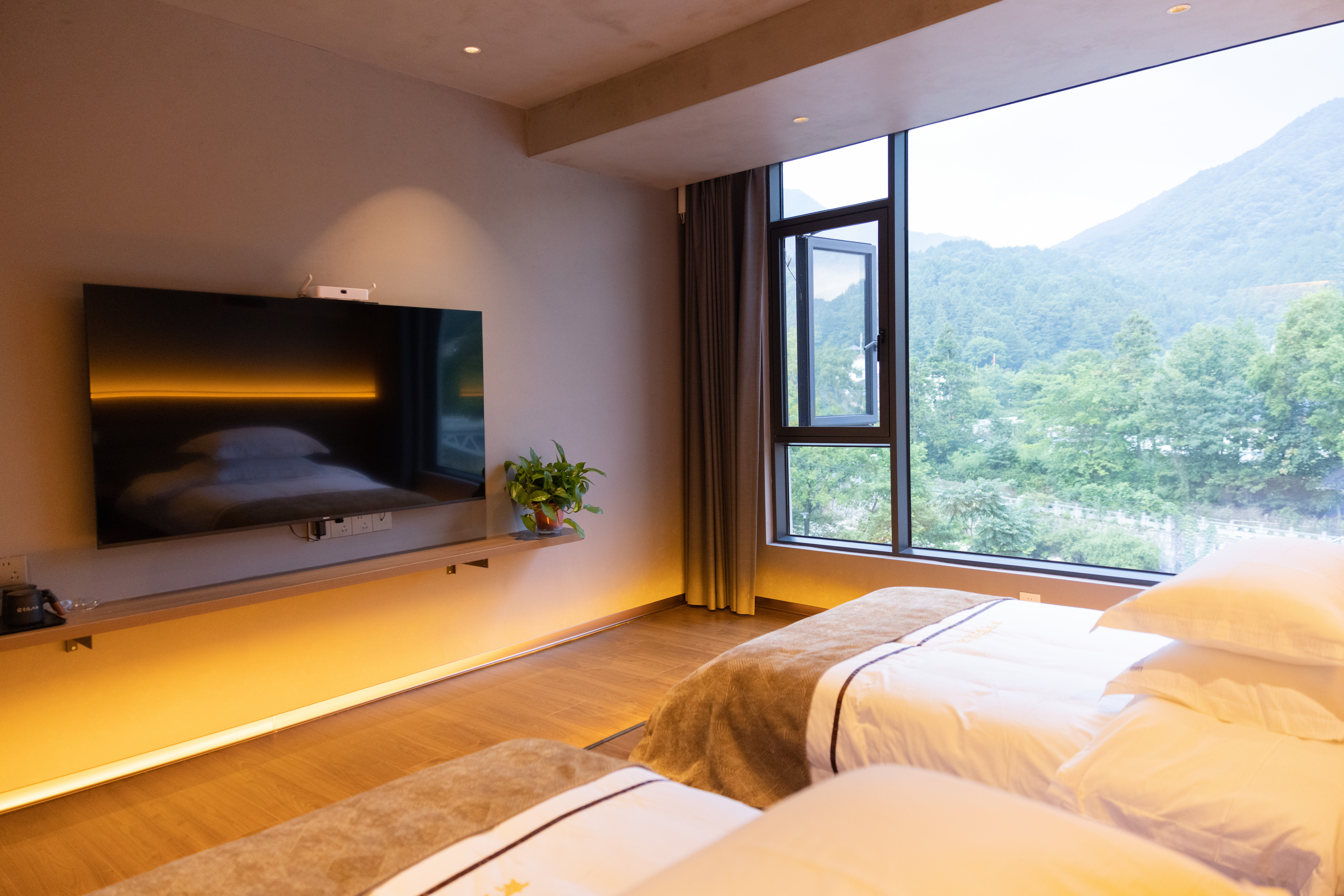 云隐-木眠榻榻米观景双床房（全屋智能）