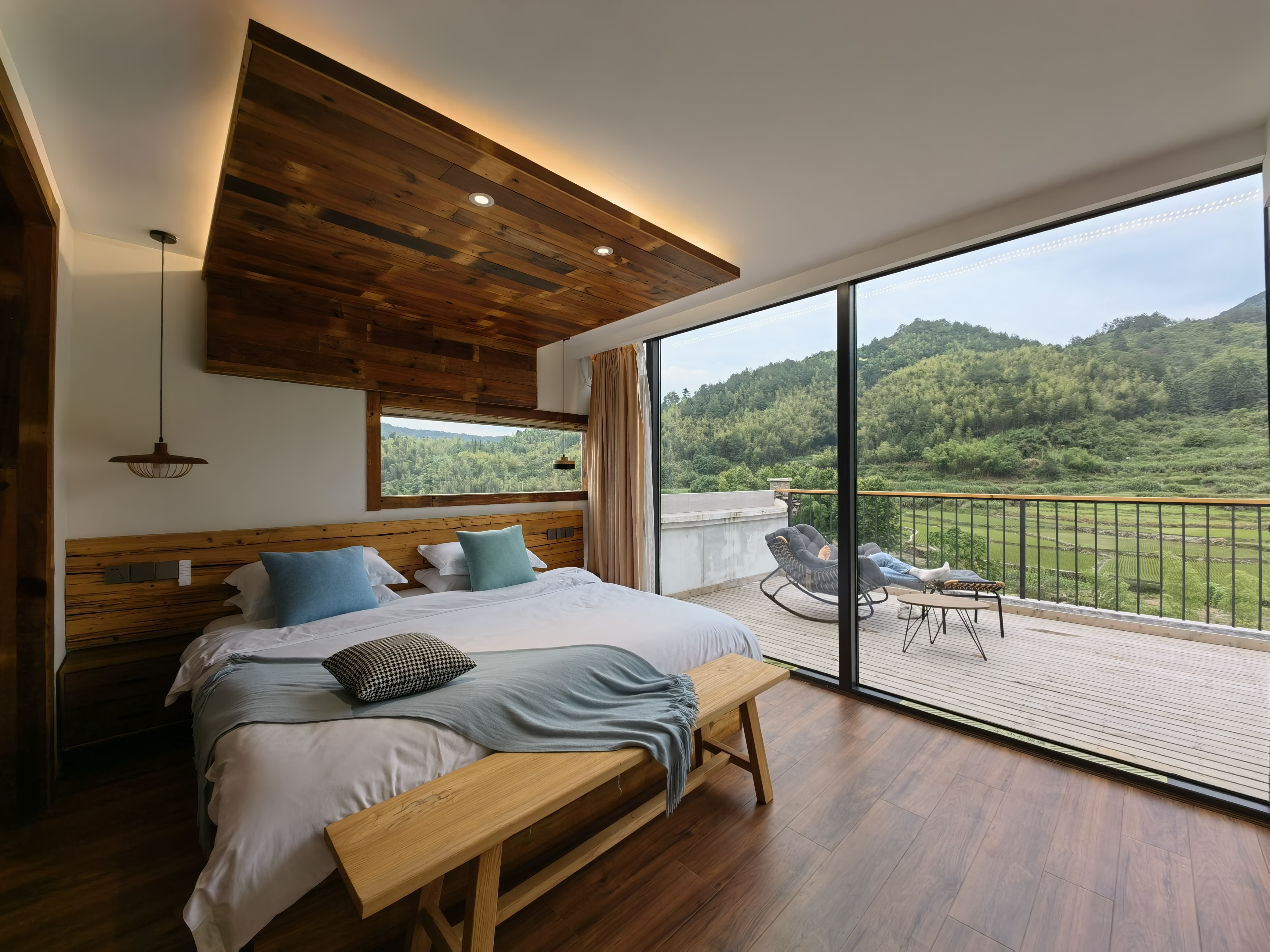 2 Room (King Bed) (Terrace)