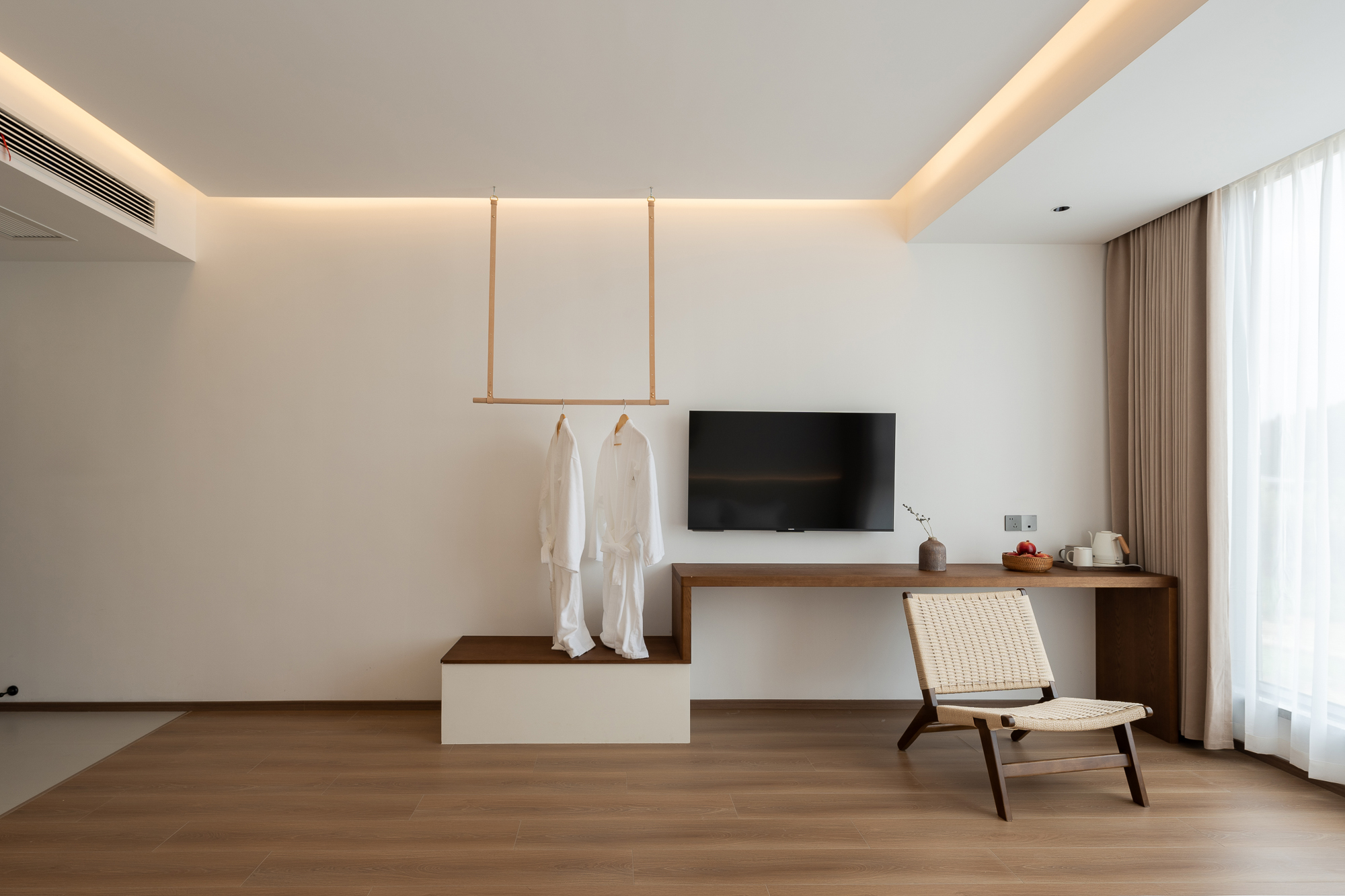 Smart Room - Garden-View (2 Beds) (Window)