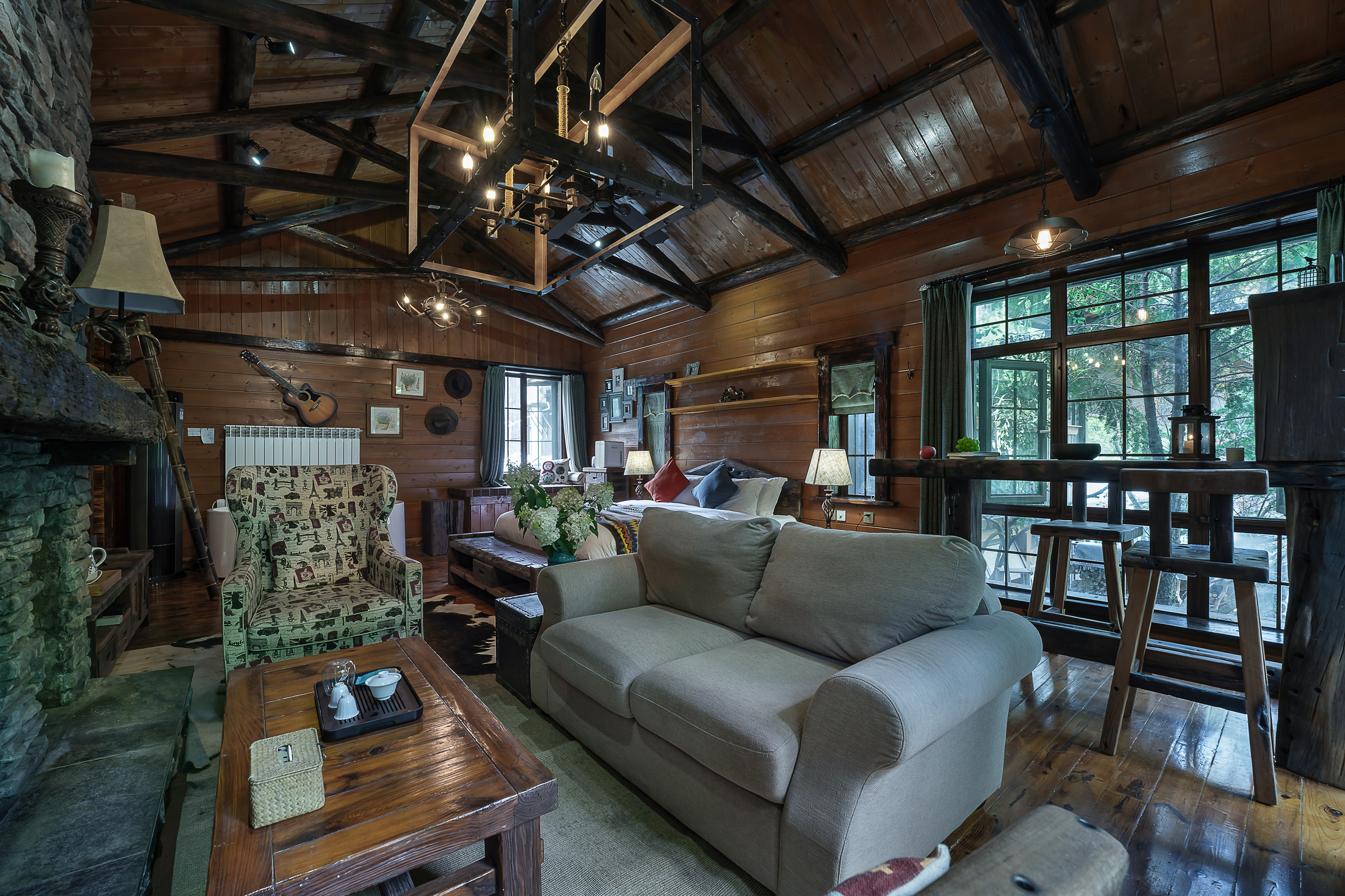 美式乡村独栋大床房（湖景小院+布艺沙发+深泡浴缸）