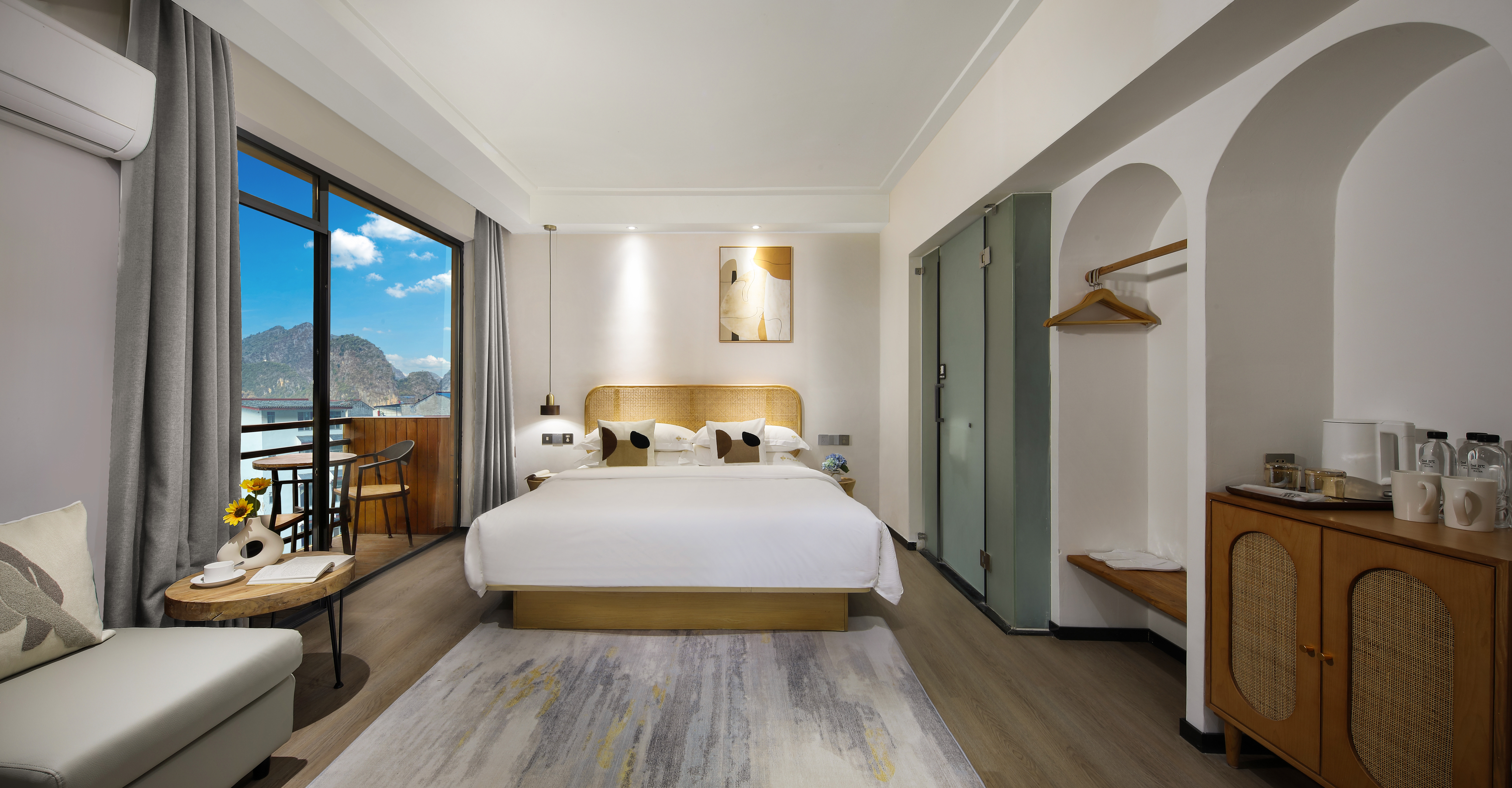 悦山豪华阳台大床房（观景阳台+休闲浴缸+4k电视）