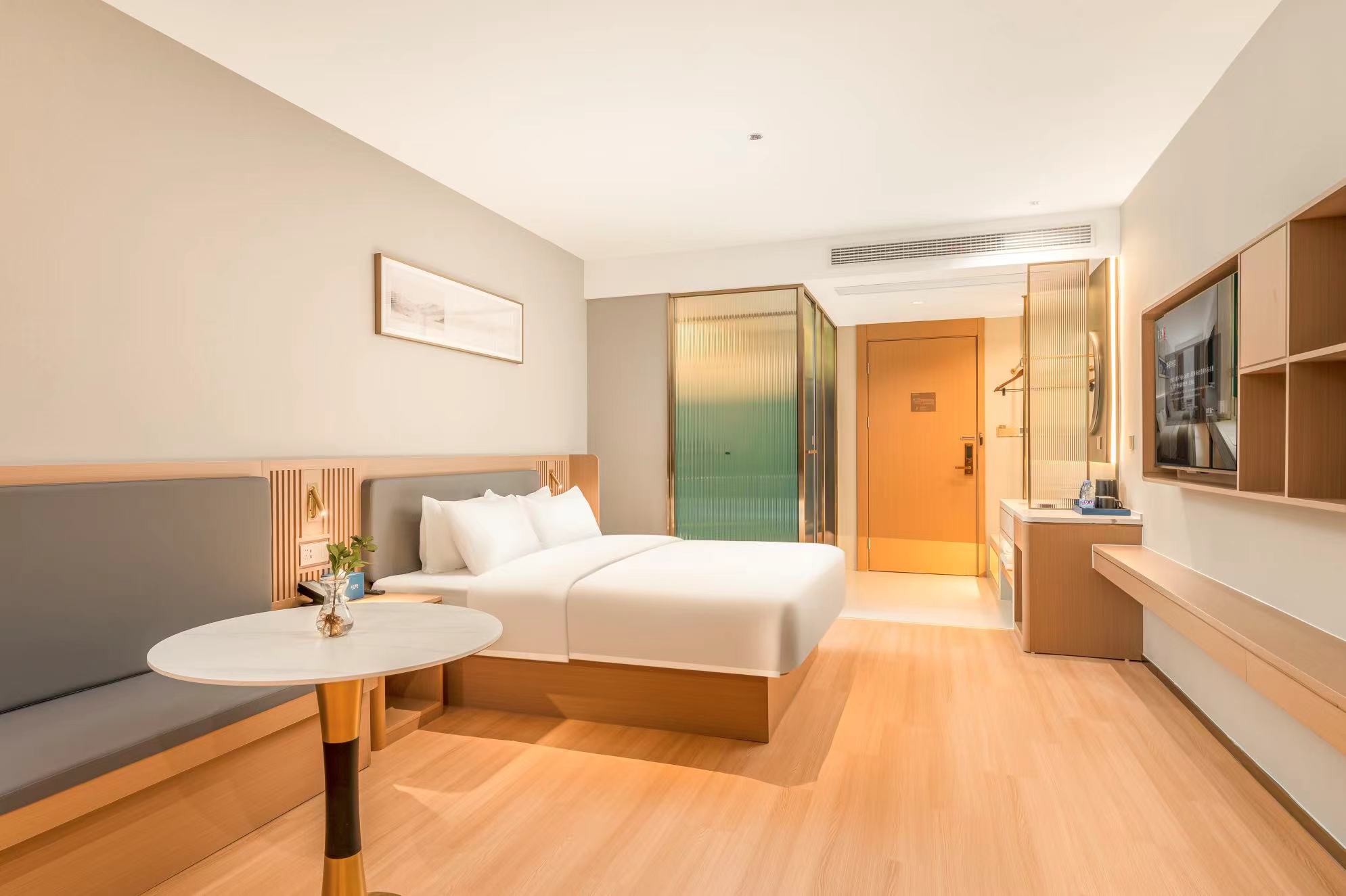 智能高级大床房（智能客控+0压床垫）