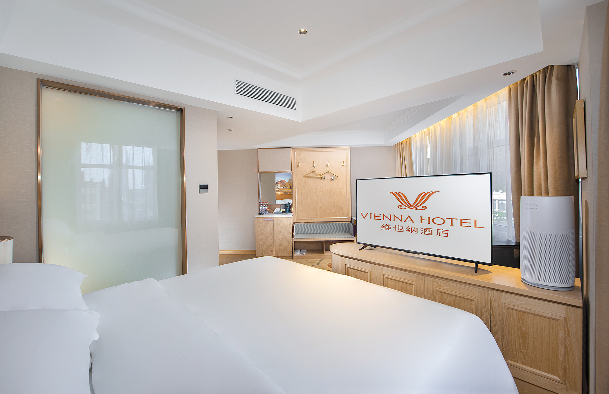 商务大床房（全屋智能+恒温冰箱+电视投屏）