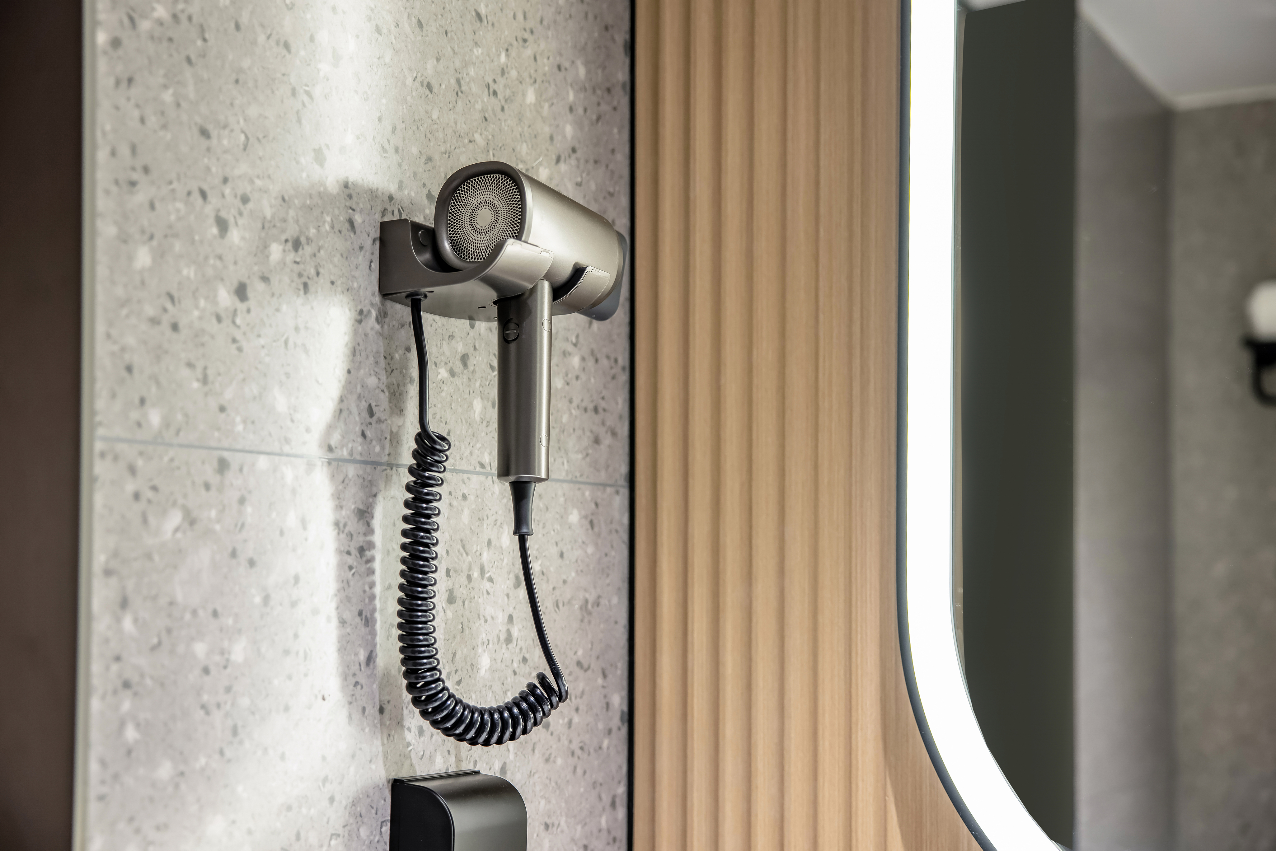 城景高级双床房-手机投屏+护脊床垫+休闲座椅