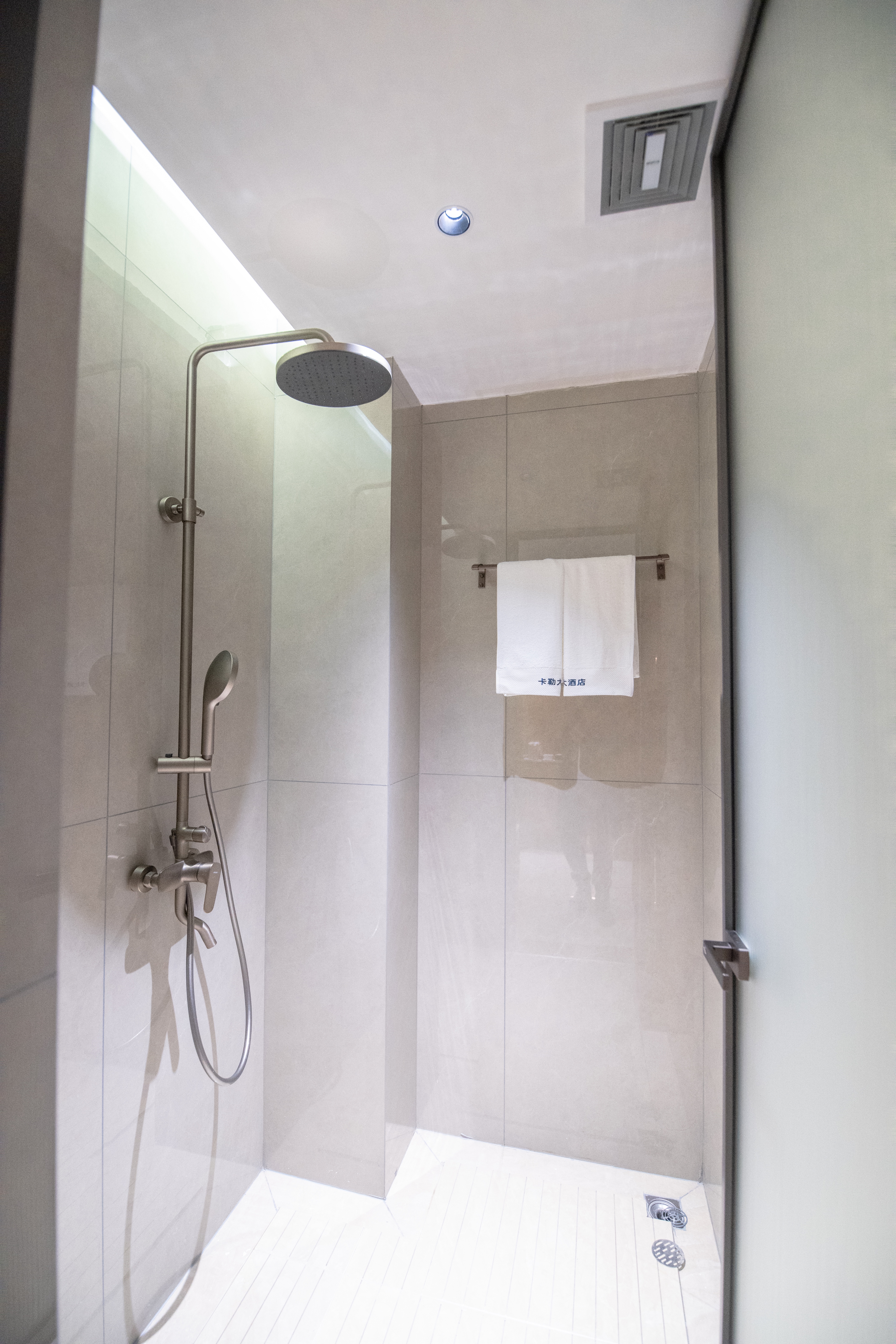 豪华大床房（地暖）