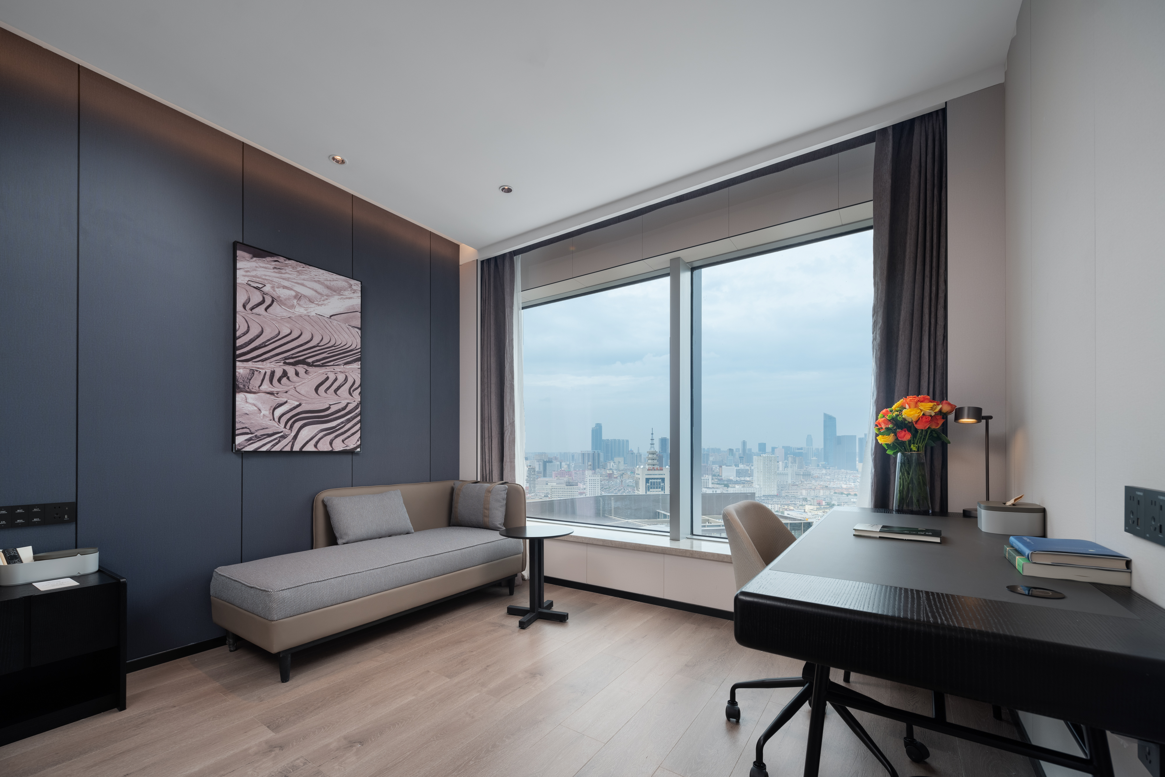 Exclusive City-View Twin Room With Enhanced Sleep System, Xiaodu Smart Control, Smart Toilet&Mobile Screen Casting