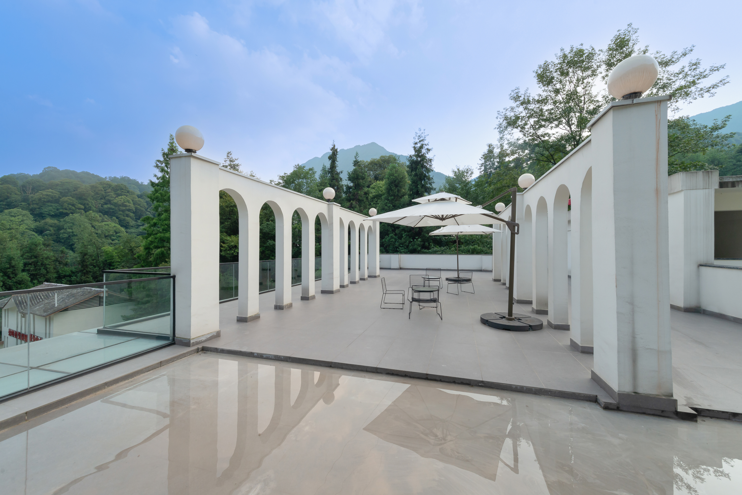 Bifengxia Lanshan Designer Homestay Featured Room - Mountain-View (Double bed) (Bathtub)