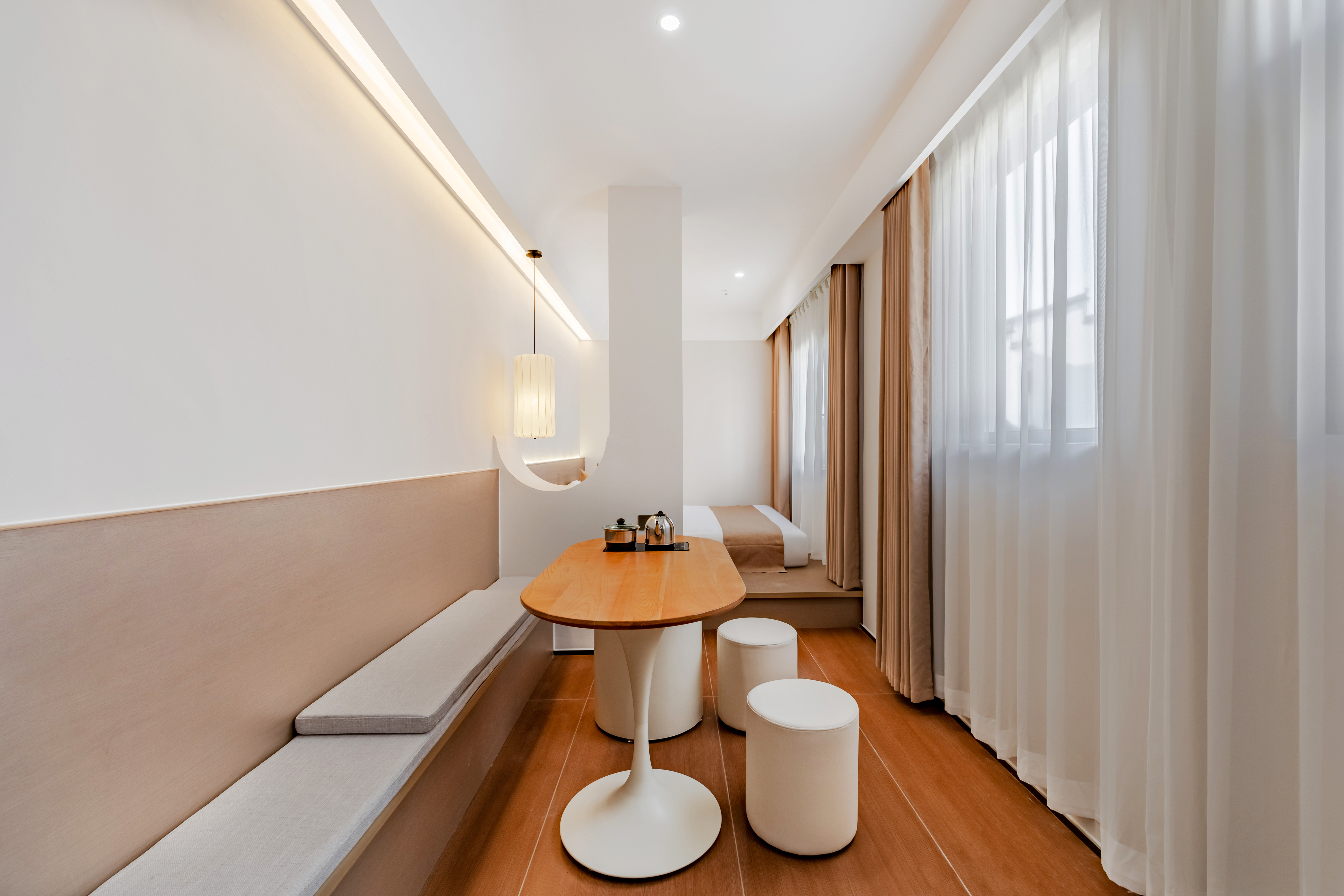 Yueju Business Double Bed Room (Large Tea Table, Business Quiet, Smart Bathroom)