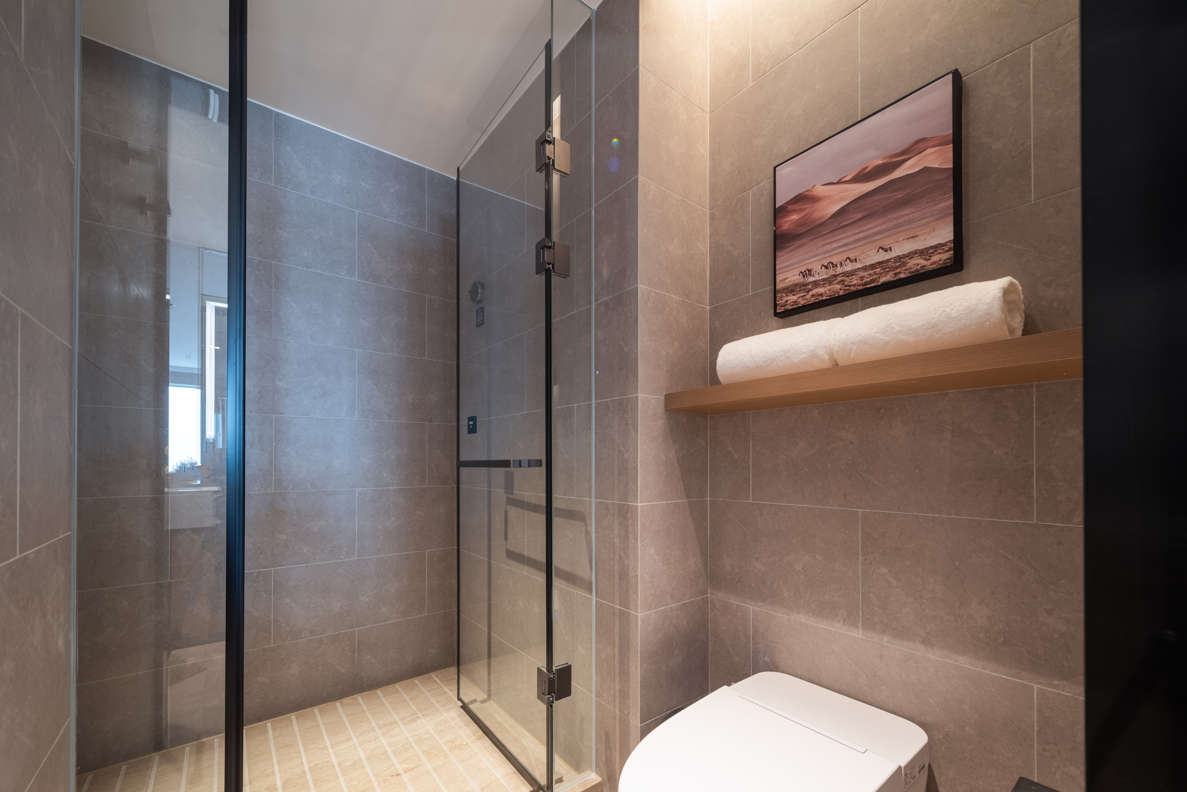 Exclusive City-View Twin Room With Enhanced Sleep System, Xiaodu Smart Control, Smart Toilet&Mobile Screen Casting