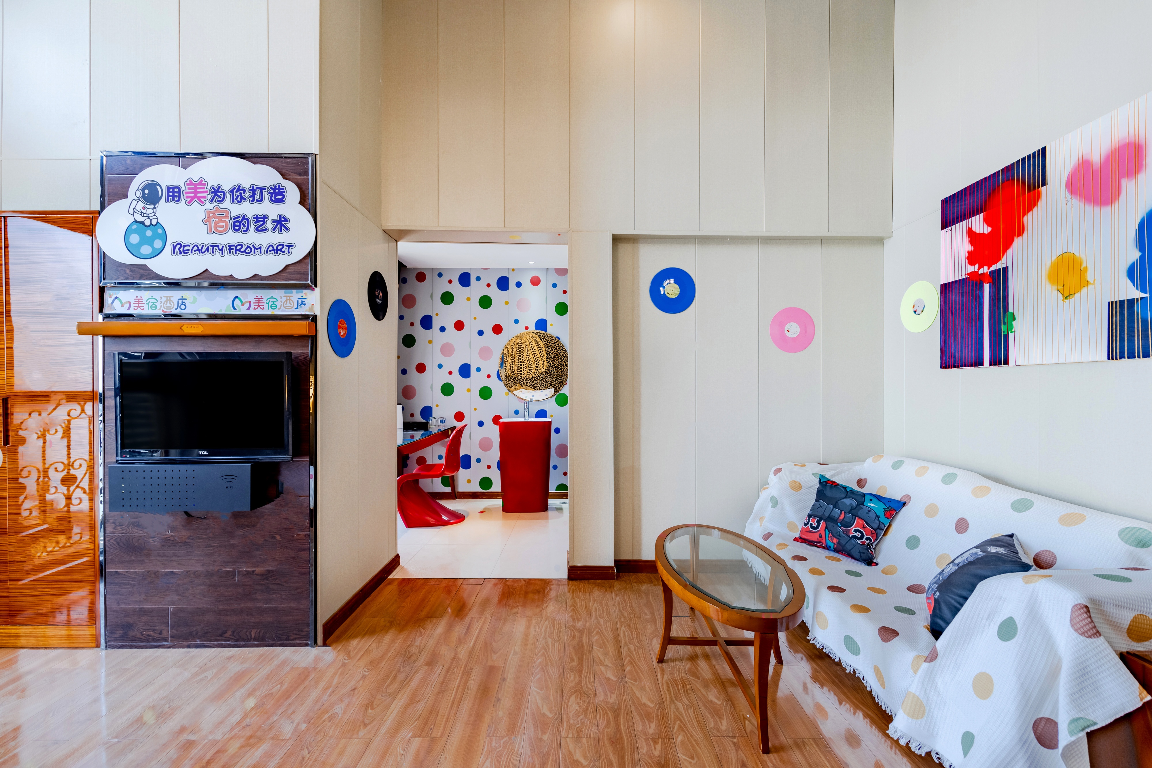 Huan Chao City-View Double Bed Room With Four-Layer Memory Mattress&Solace High-Quality Cotton Bedding