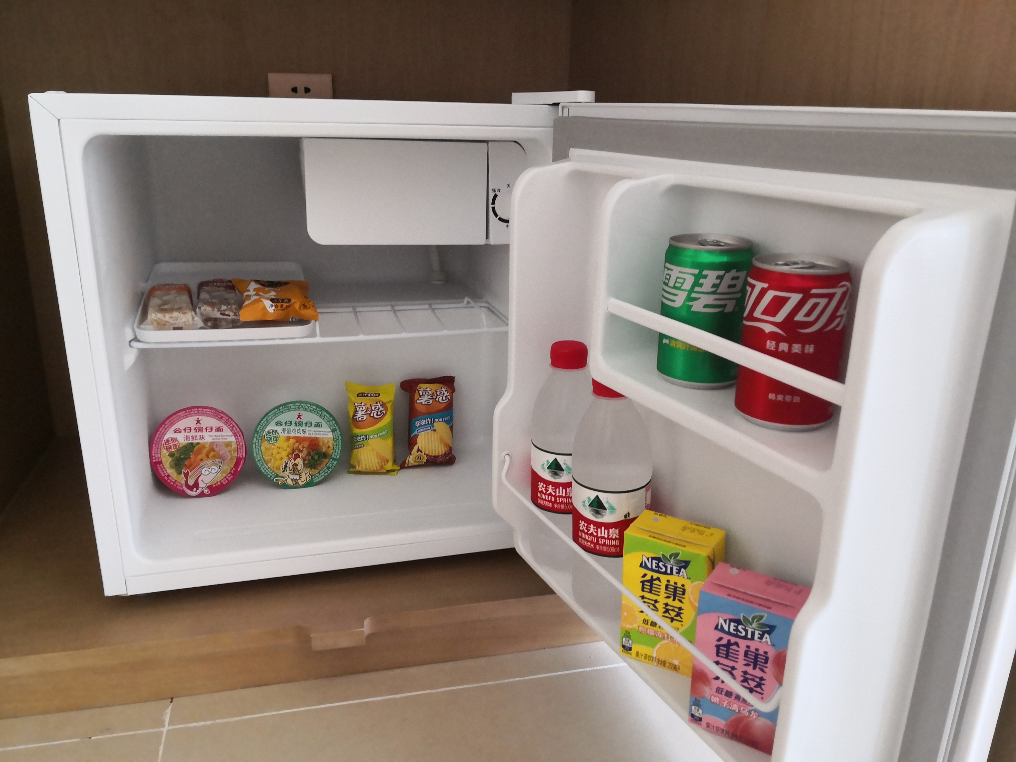 品茗欢享家庭套房（禅意观景茶桌+阳台休闲赏景+迷你冰箱+智能马桶）