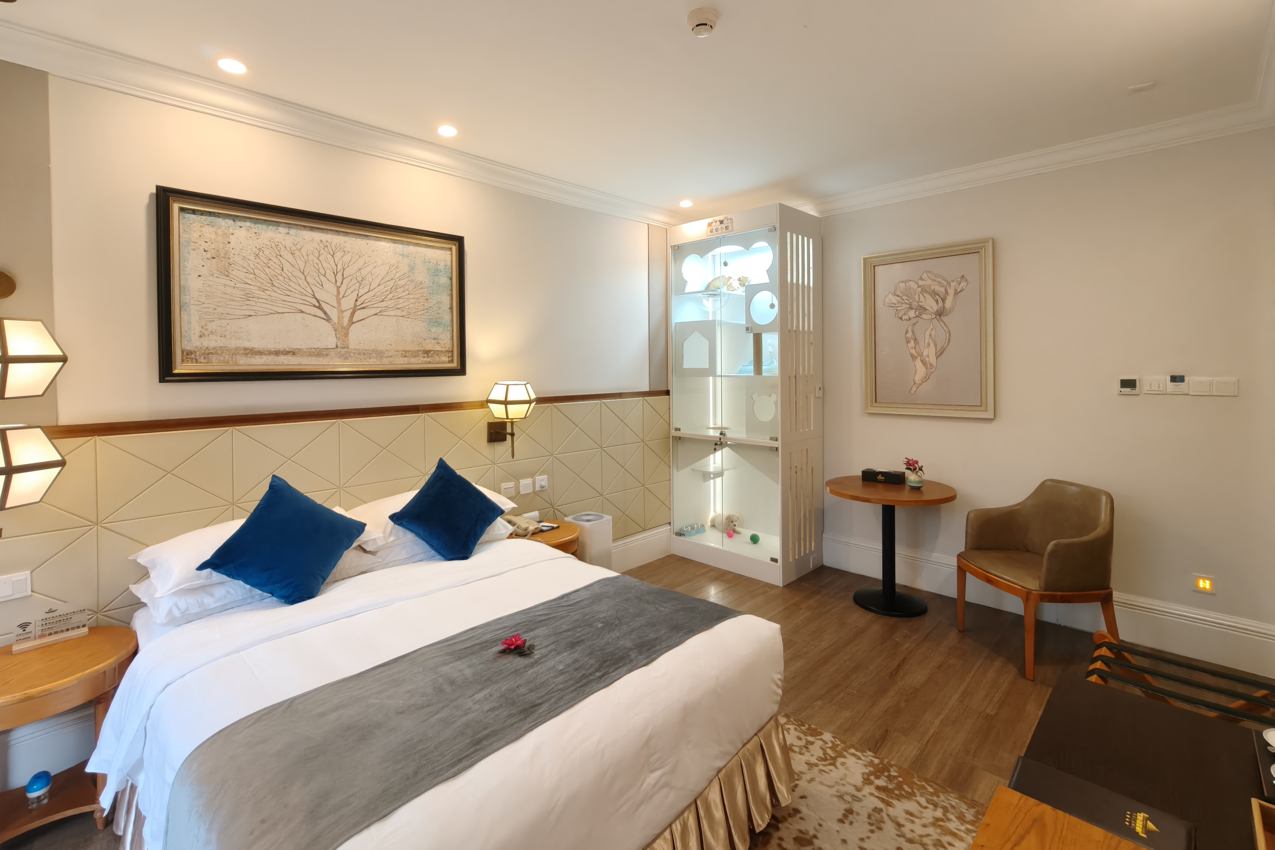 紫荆苑独栋小楼-宠物之家