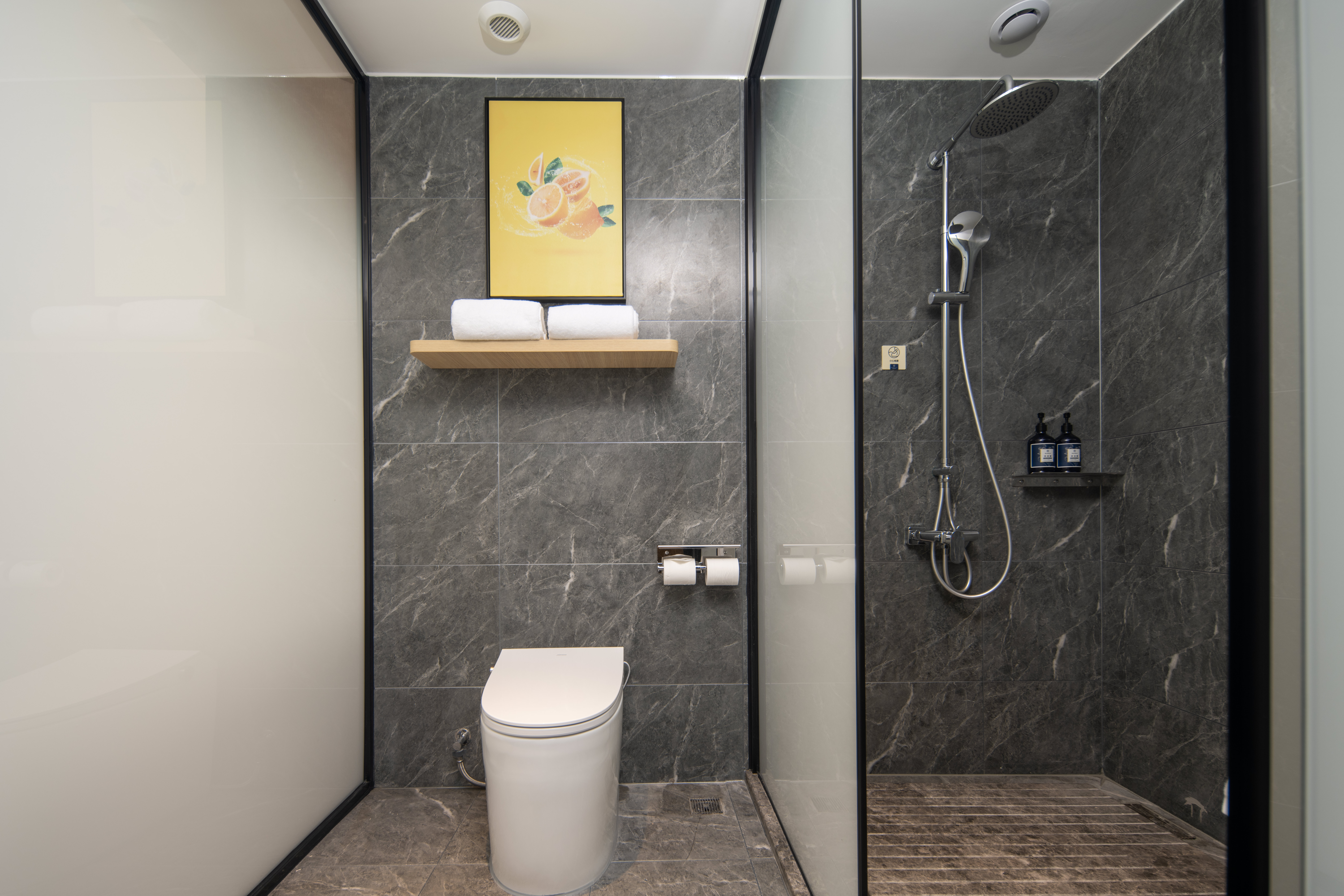 商务大床房【落地窗+电视投屏+智能客控】