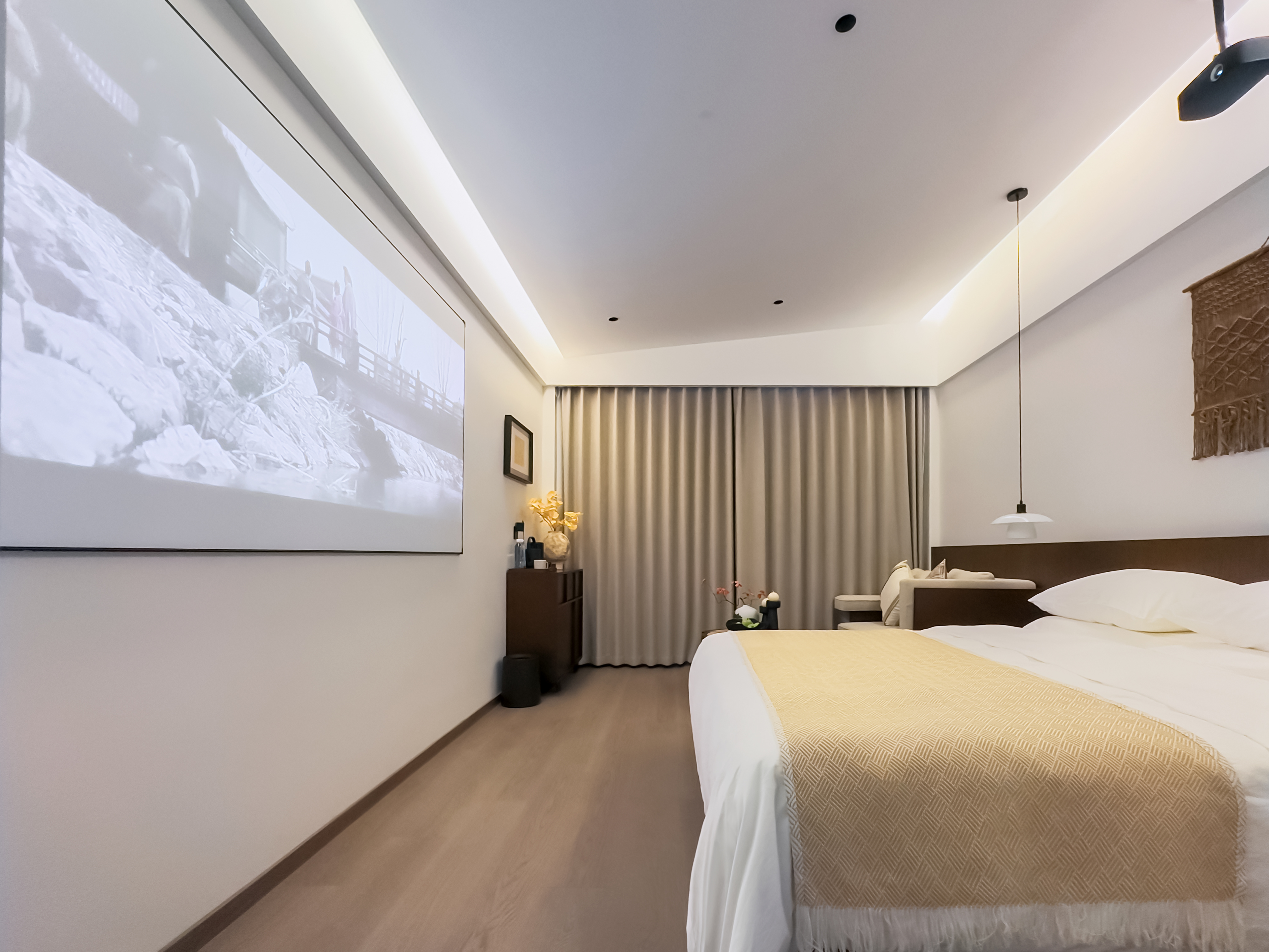 茶影·【豪华大床房】全屋智能、100寸高清投影