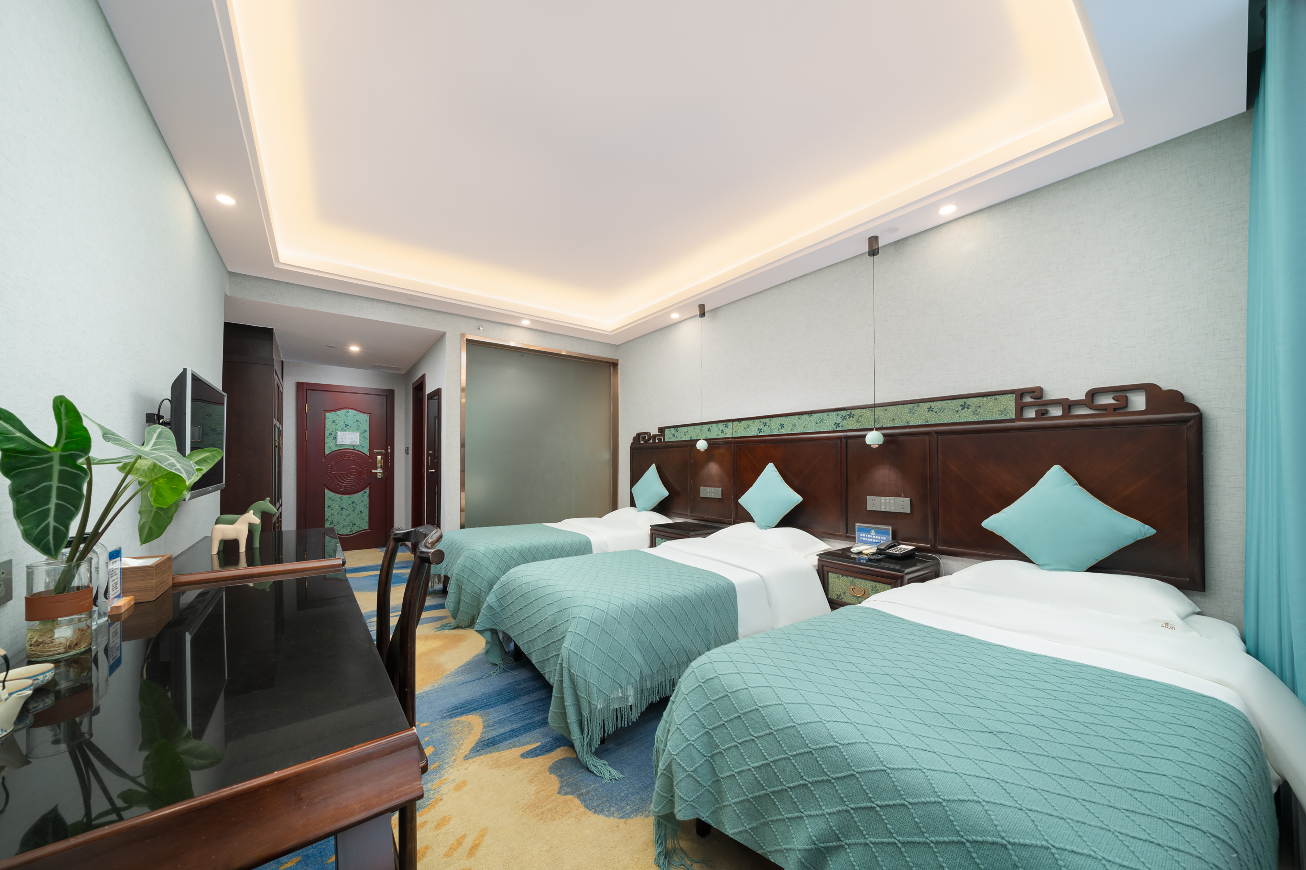 青花·御景三人房