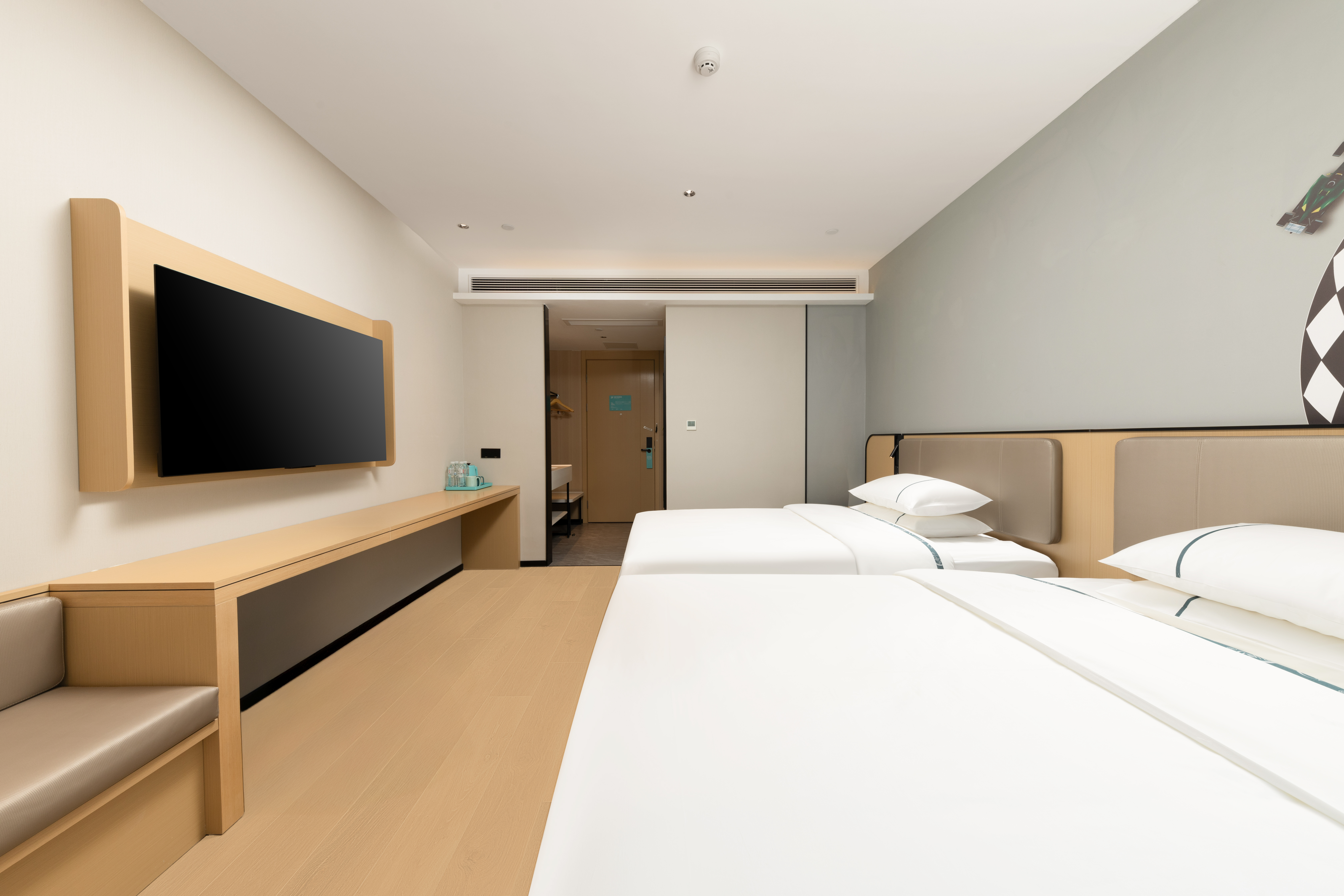 城景高级双床房-手机投屏+护脊床垫+休闲座椅