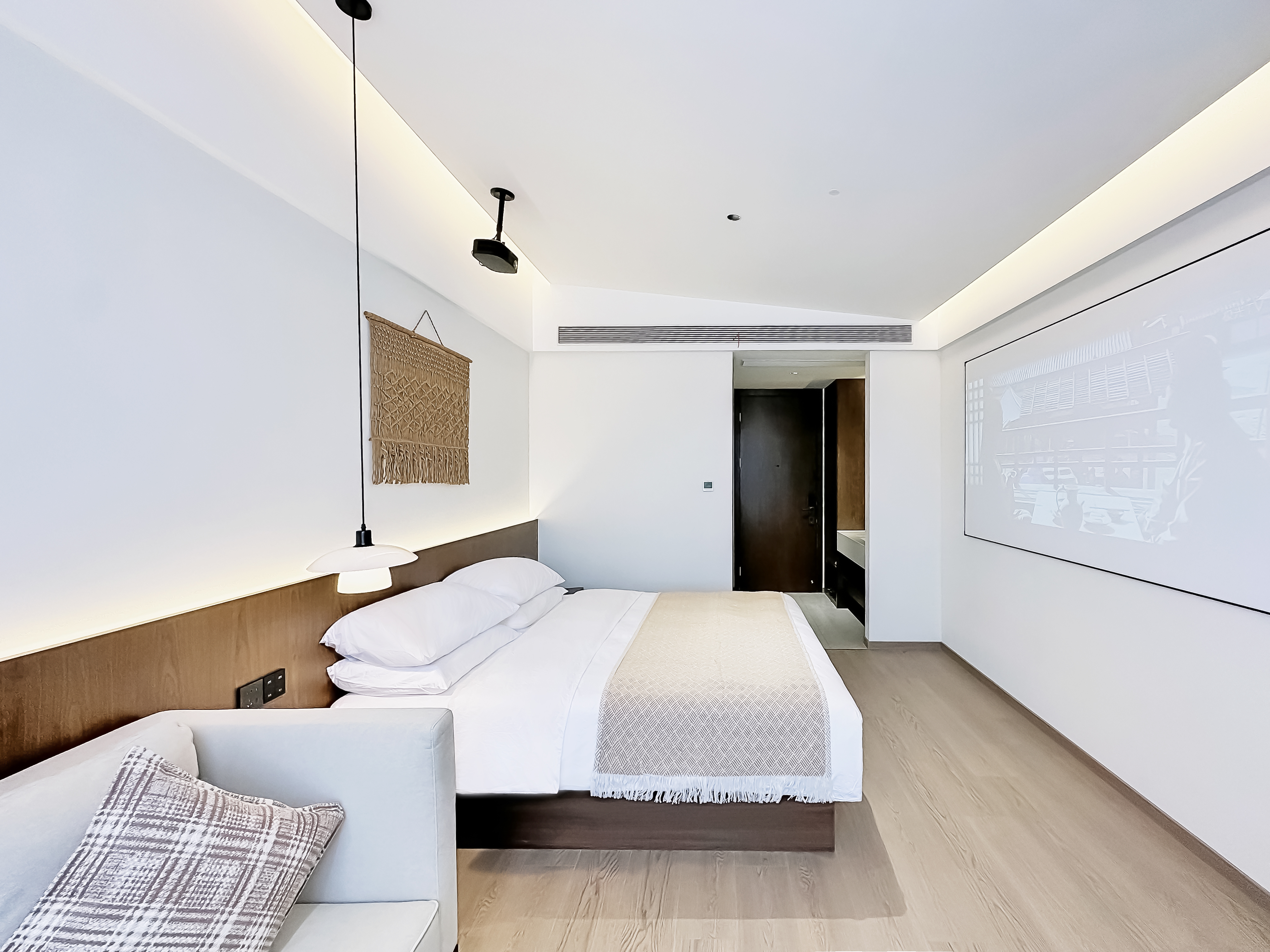 茶影·【豪华大床房】全屋智能、100寸高清投影