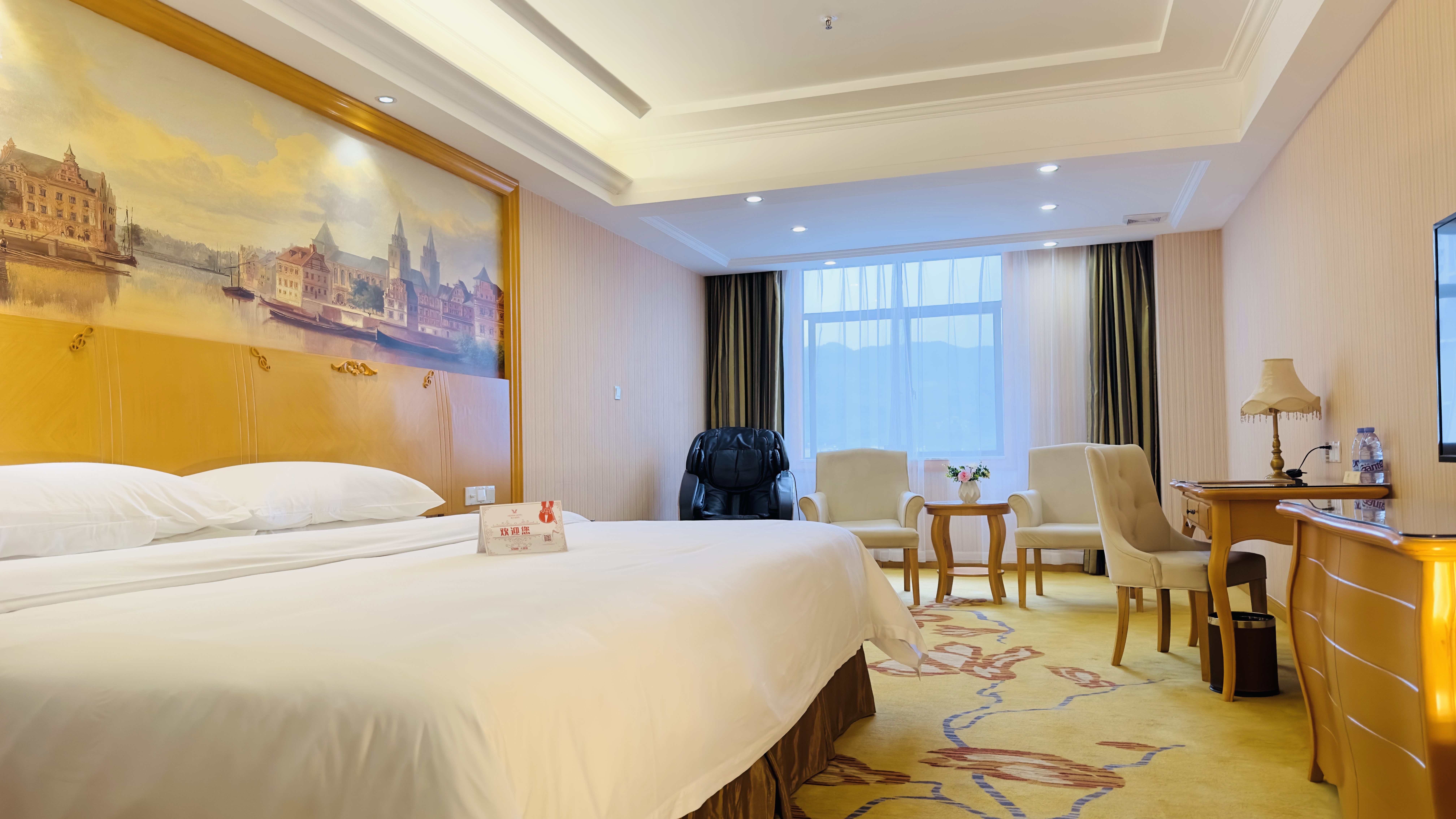 愉梦大床房 | 榆梦床品+舒适按摩椅